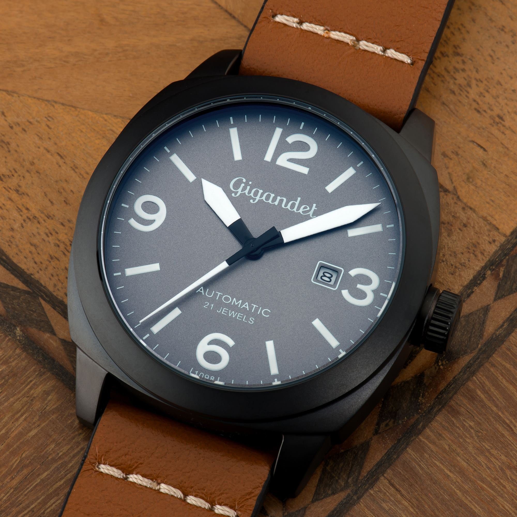 Gigandet Automatikuhr Herrenuhr, Armbanduhr, Fliegeruhr, 46mm, RED BARON II G9-005, Mineralglas, Datumsanzeige, Braun, Schwarz, 10bar/100m wasserdicht