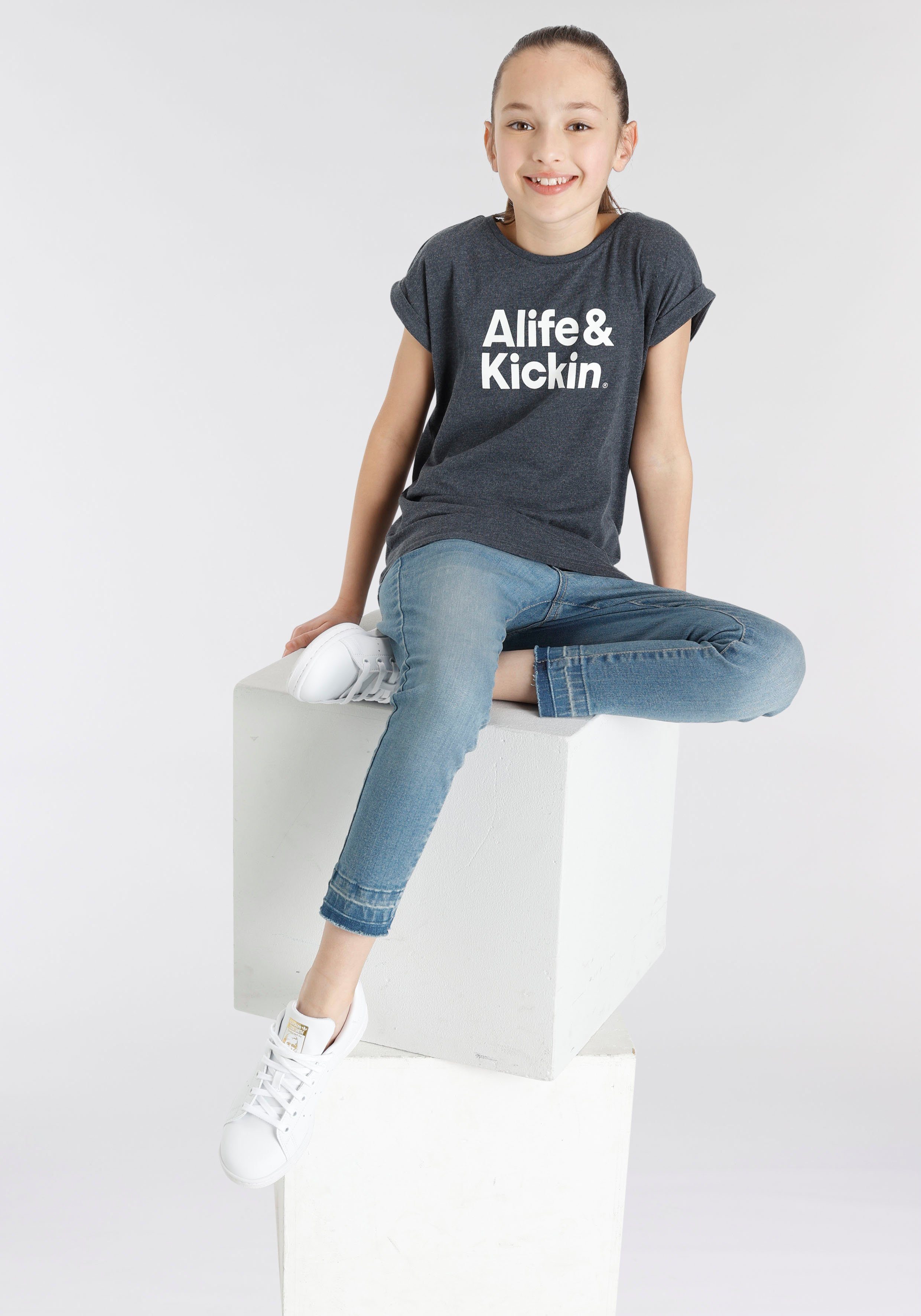 Alife & Kickin T-Shirt Alife NEUE Kickin mit Kids. für Logo & MARKE! Druck