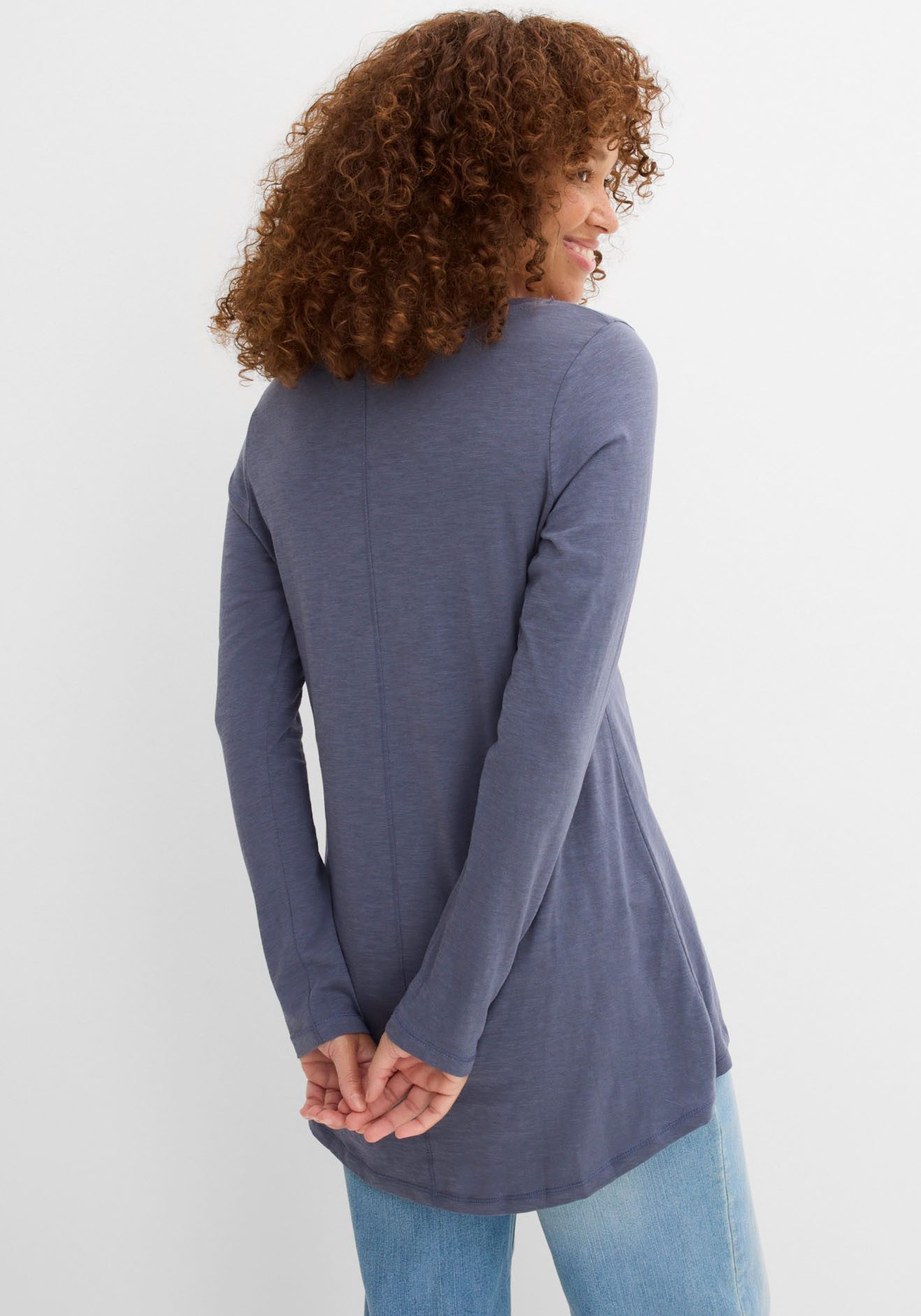 bonprix Langarmshirt lockere Passform, Langarm-Design, abgerundeter Saum, aus Baumwolle
