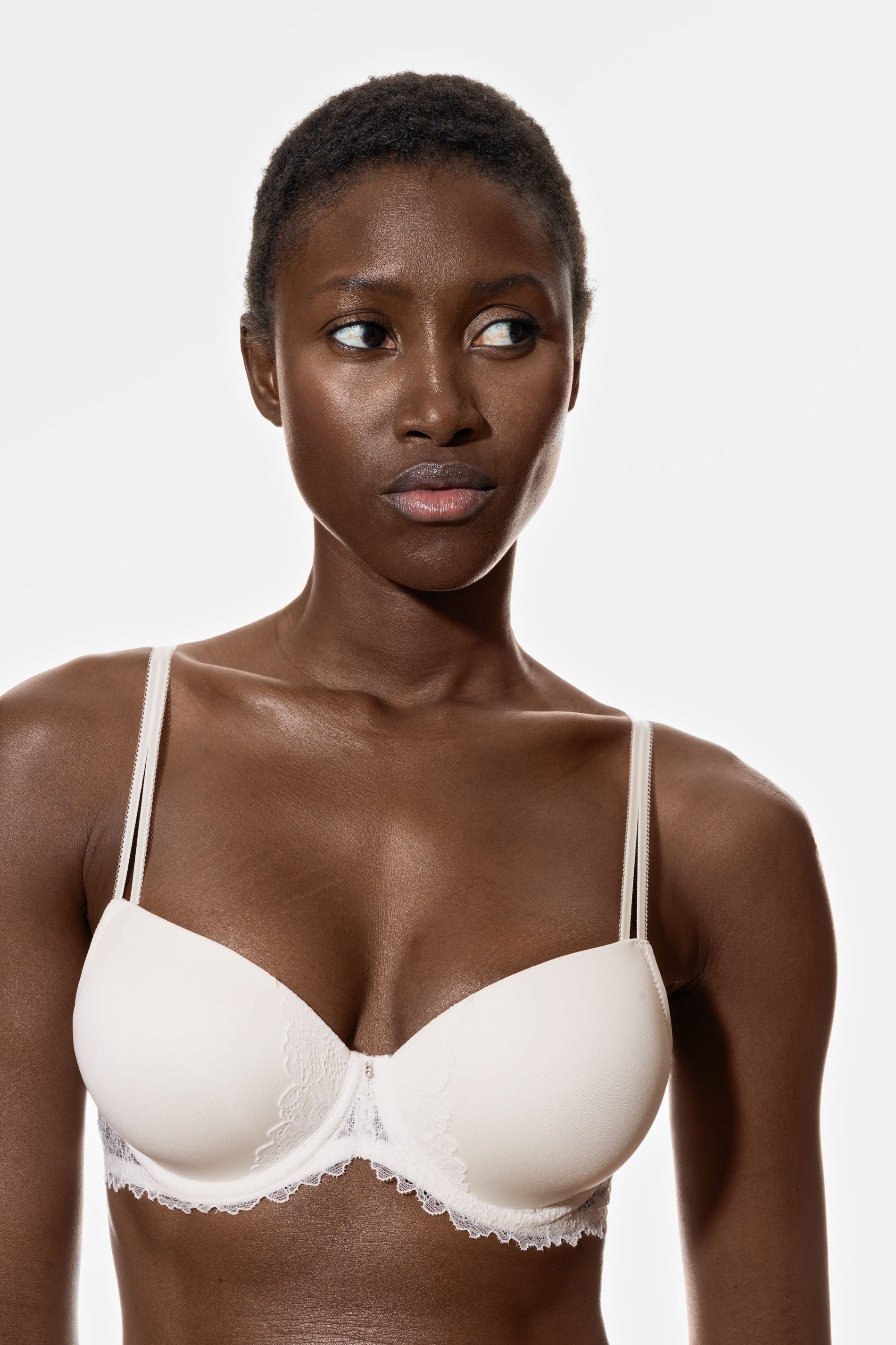 Mey Bügel-BH Mey Damen Bi-Stretch-BH, Full Cup Serie Luxurious (1-tlg., 1)