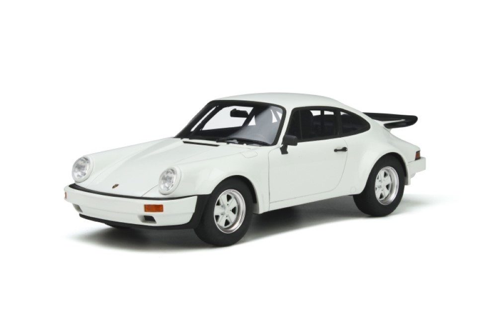 GT Spirit Modellauto Porsche 911 SC RS 1994 grand prix weiß, Maßstab 1:18