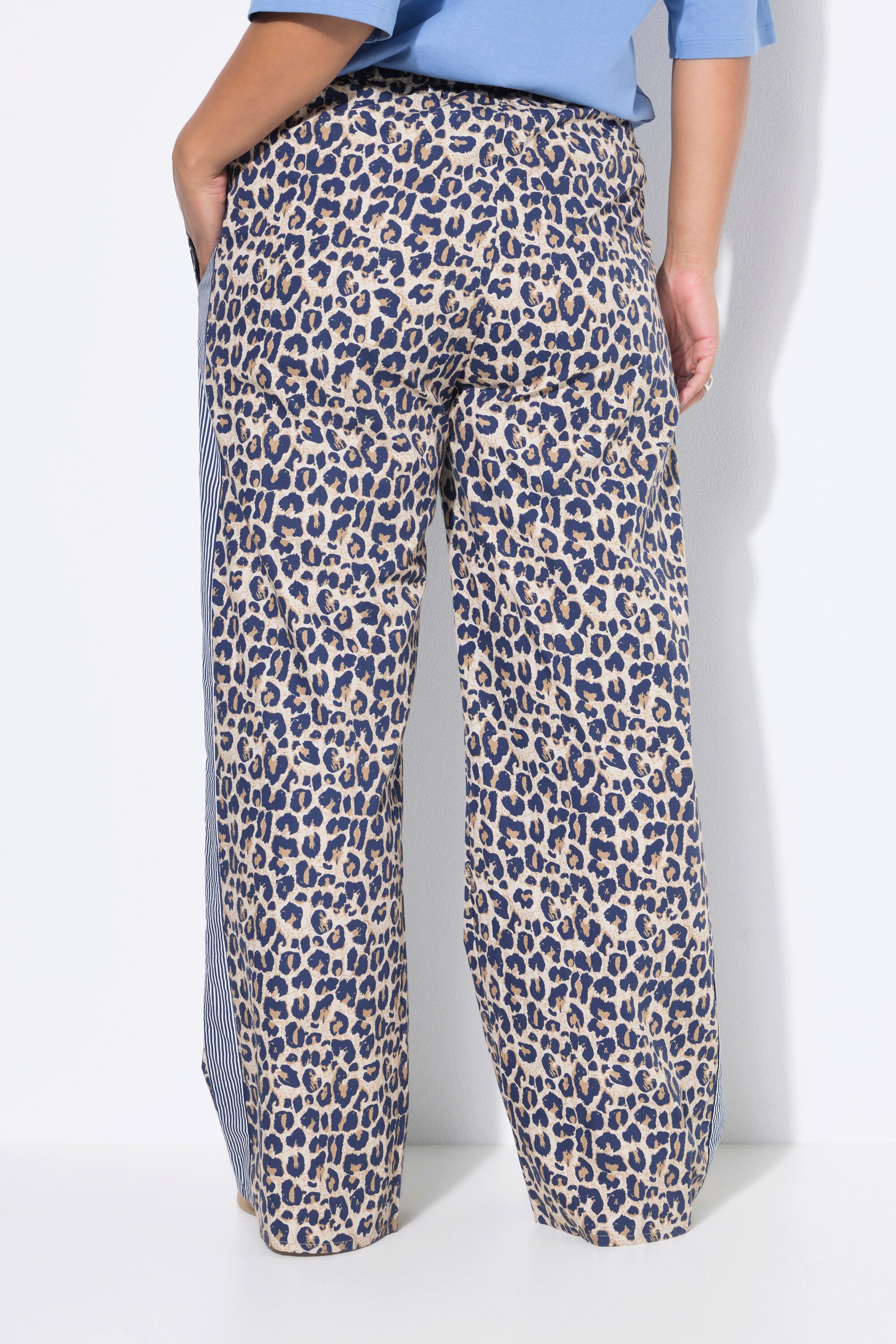 Studio Untold Schlupfhose Hose Wide Legs Krepp Leo Seitenstreifen