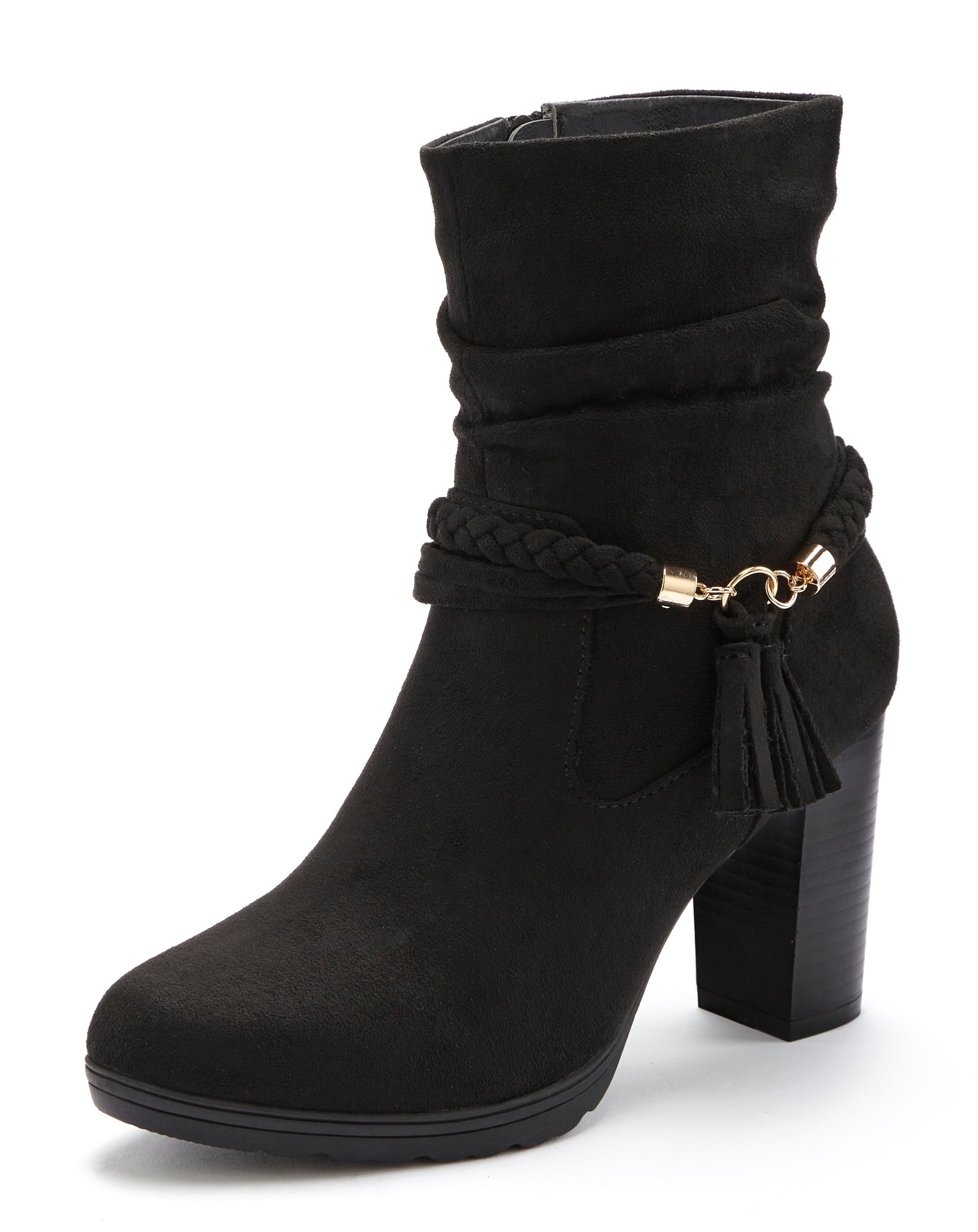 LASCANA Stiefelette Stiefel, Boots mit Blockabsatz und Schmuckelement VEGAN günstig online kaufen