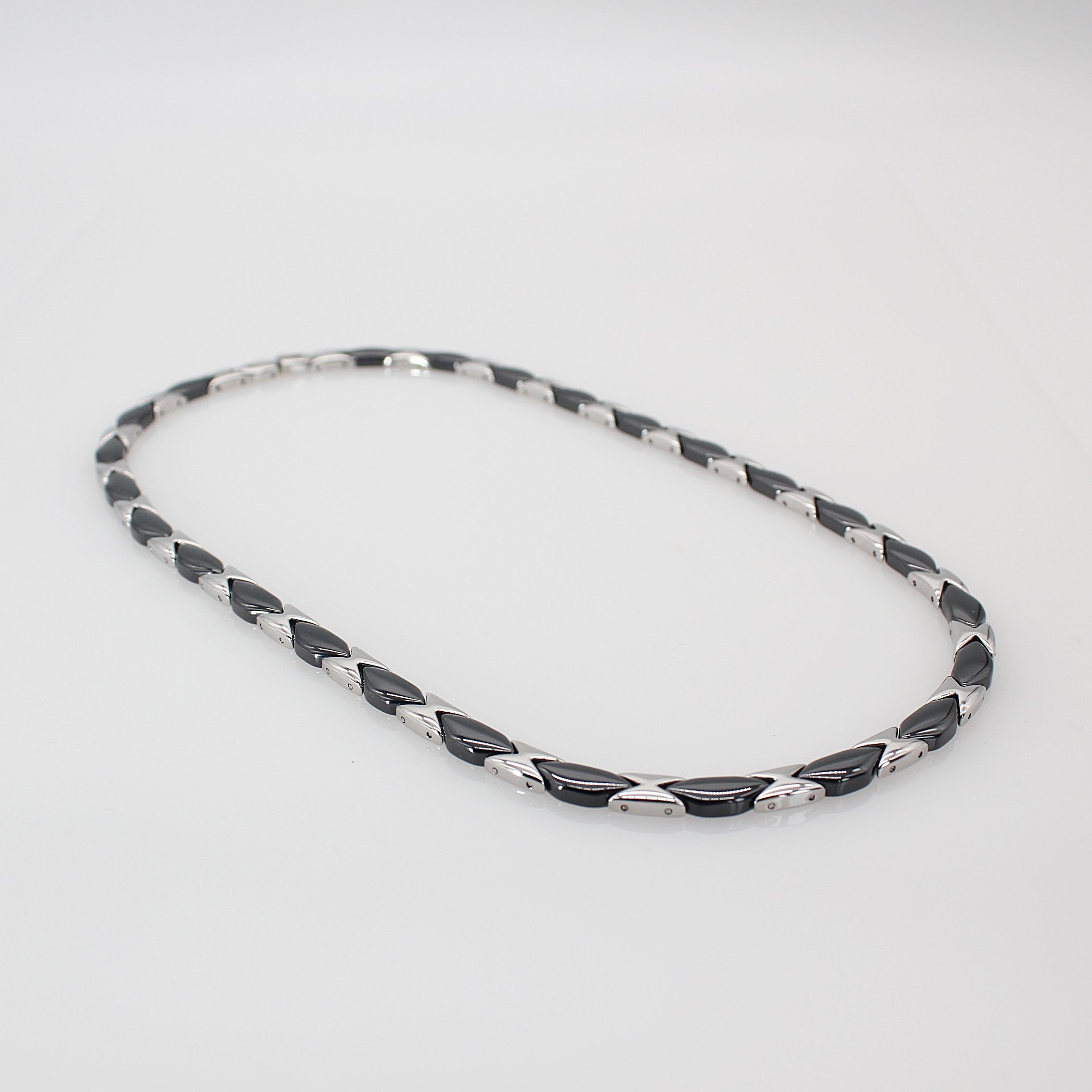 mm), x cm, schwarzer Halskette ELLAWIL / 49 und 3 Collier Damenkette inklusive aus mm (Kettenlänge Collier 6 Edelstahl Keramik Geschenkschachtel Kettenbreite