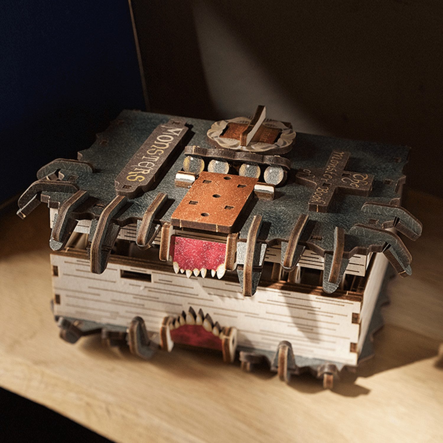 UGEARS Modellbausatz The Monster Book of Monsters Harry Potter aus Holz, (195-tlg)