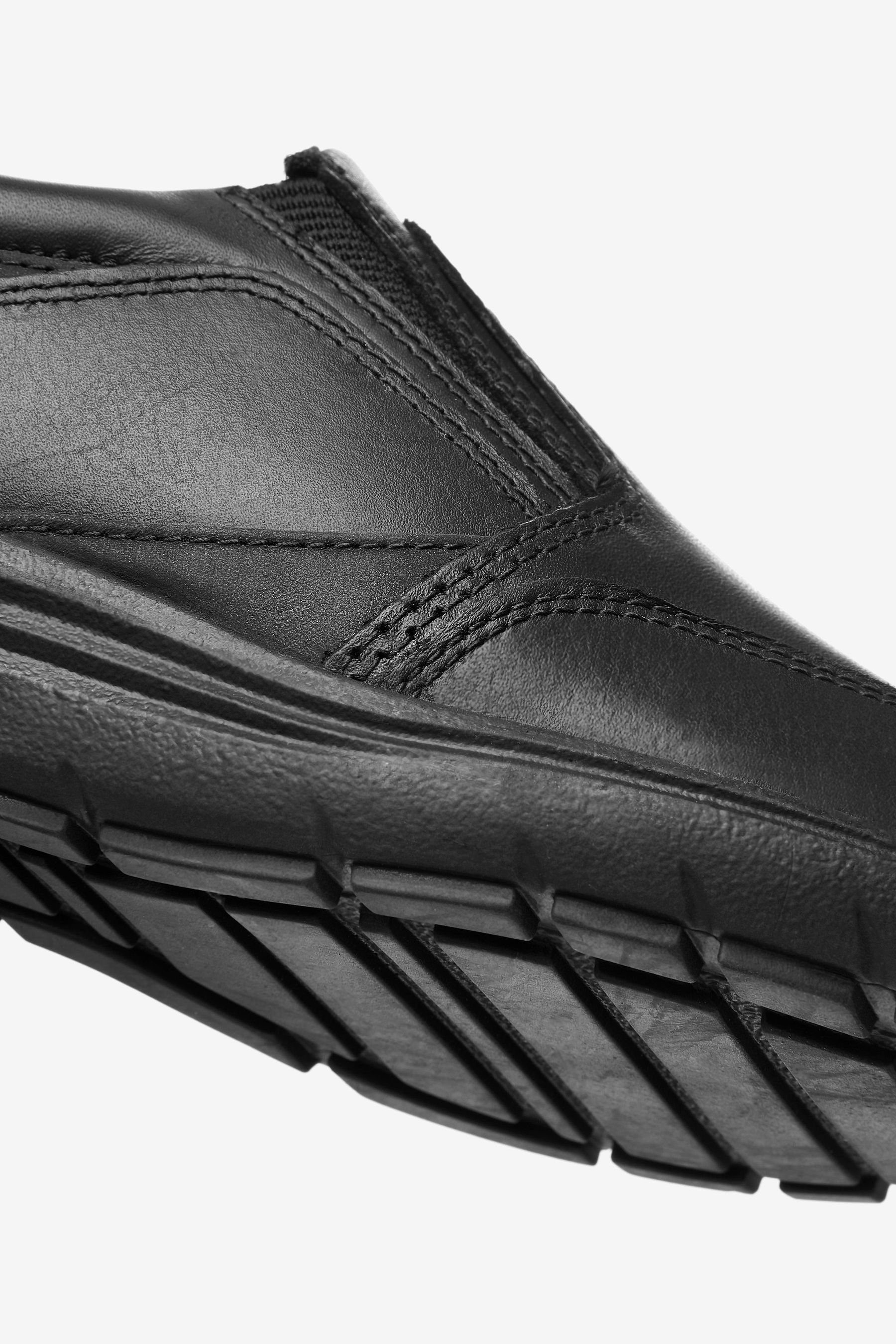 Next Slipper aus Leder für die Schule Klettschuh (1-tlg)