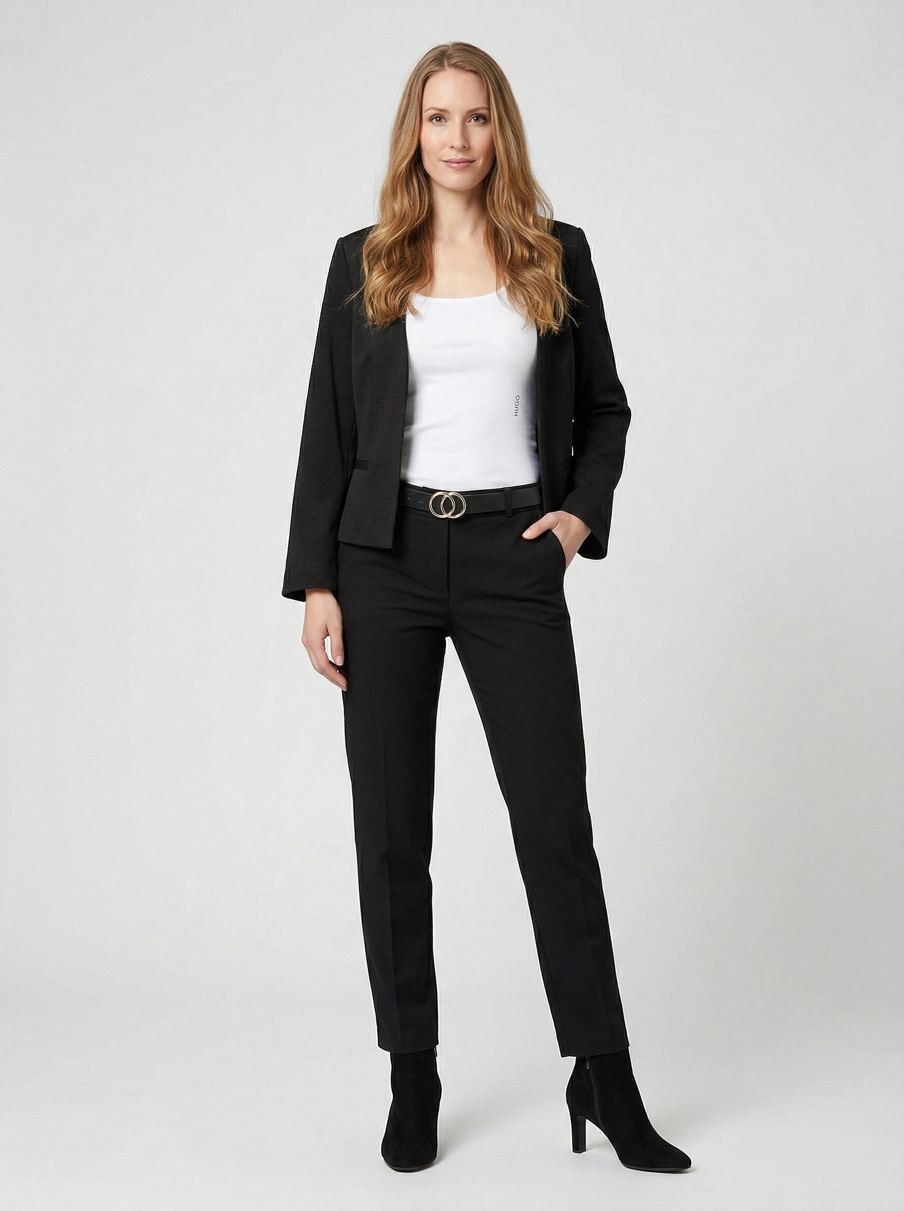Zum Outfit 12