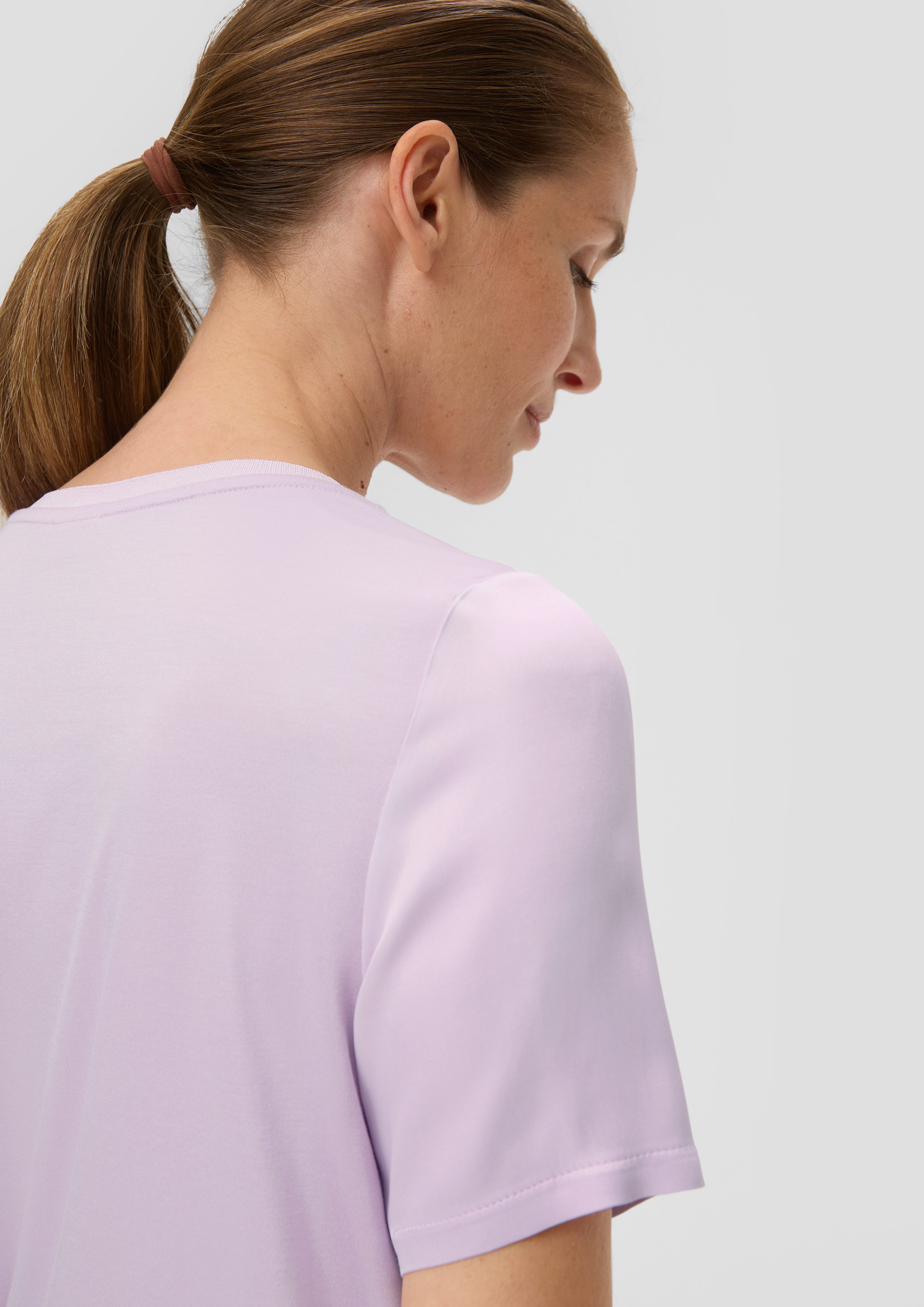 s.Oliver BLACK LABEL Kurzarmshirt Schimmerndes T-Shirt günstig online kaufen