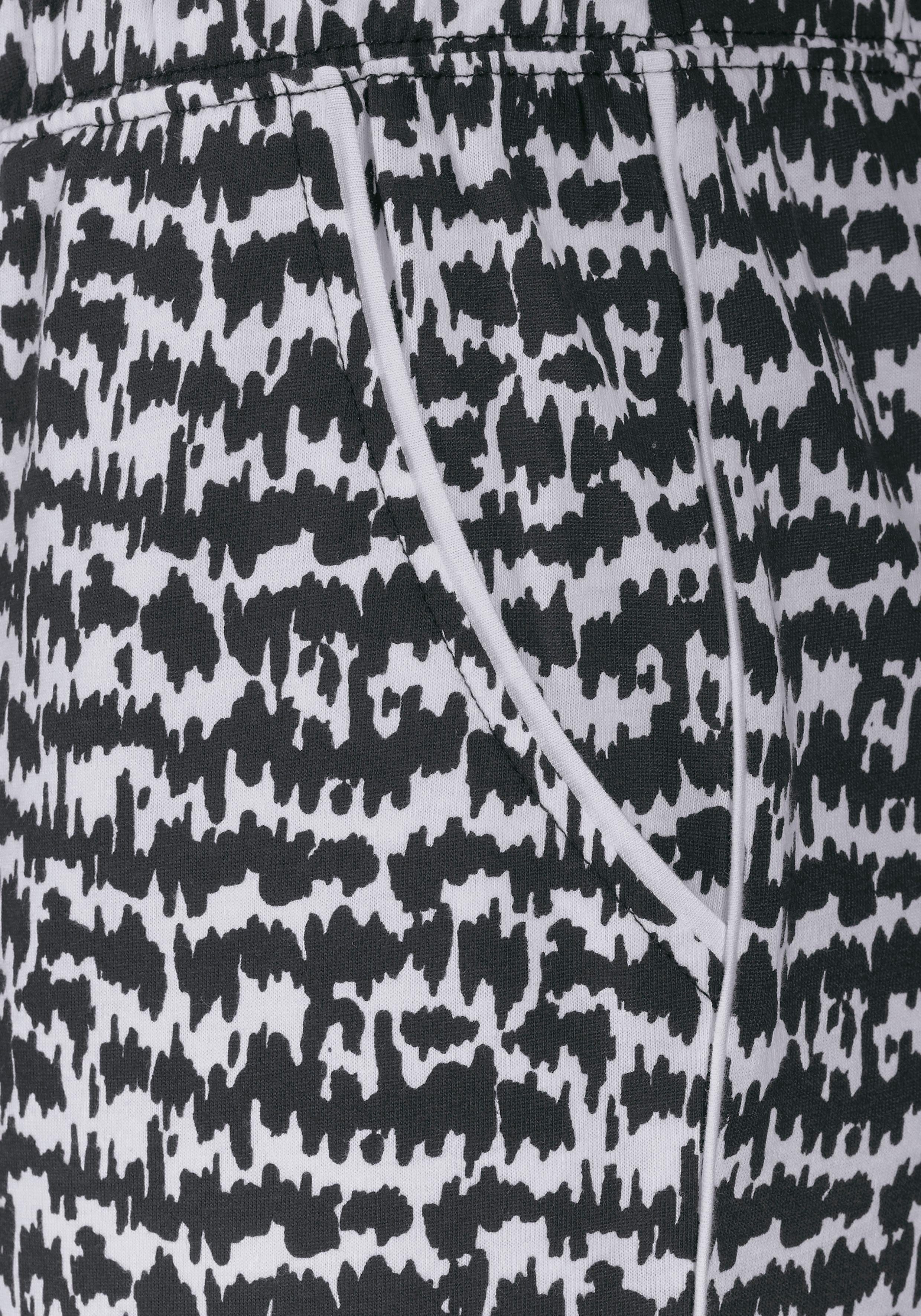 s.Oliver im (2 Pyjama Vie 1 La est tlg., Belle Stück) Schwarz-Weiß-Design