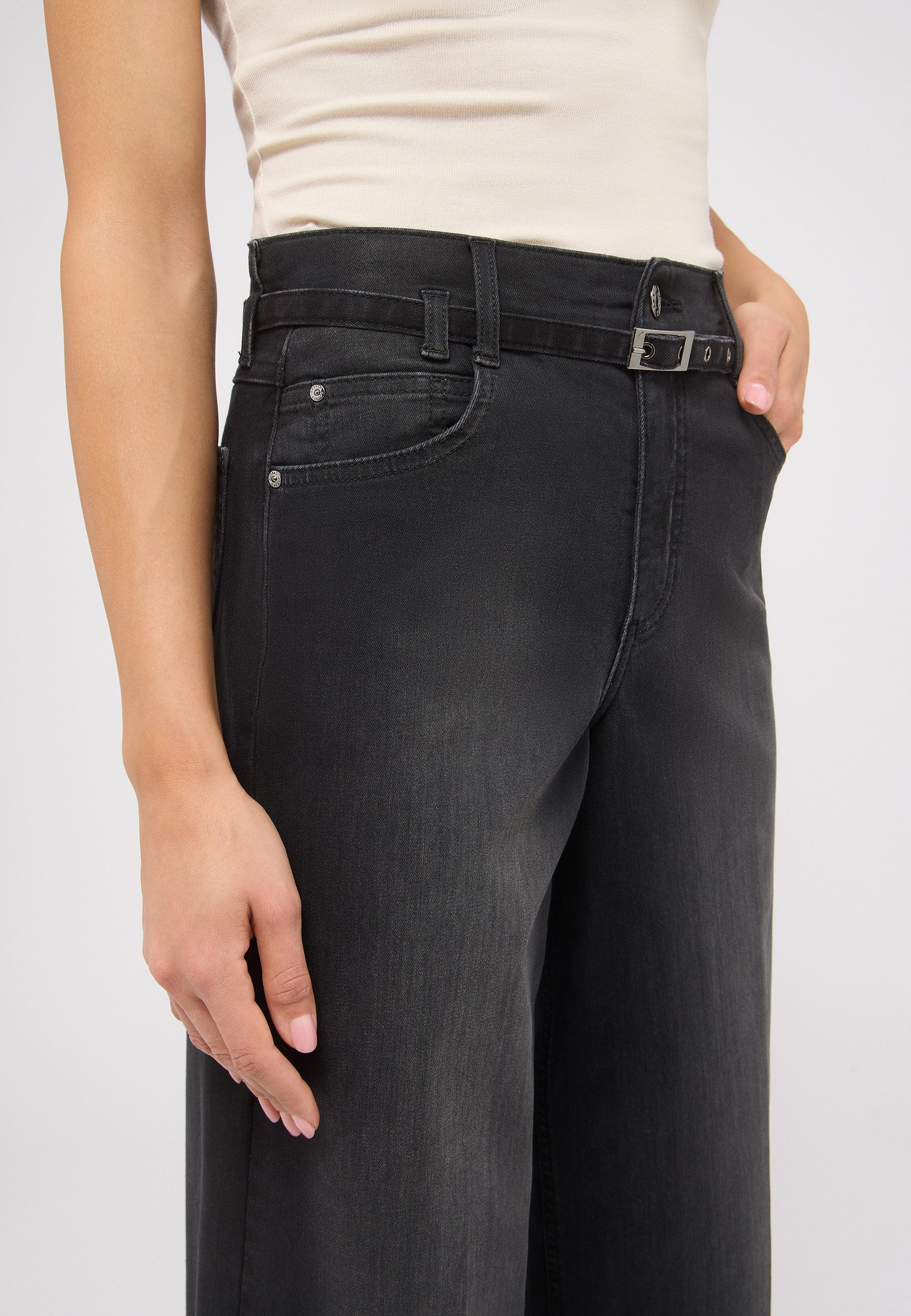 ANGELS Relax-fit-Jeans LIVA BELT mit sehr weitem Bein und Gürtel