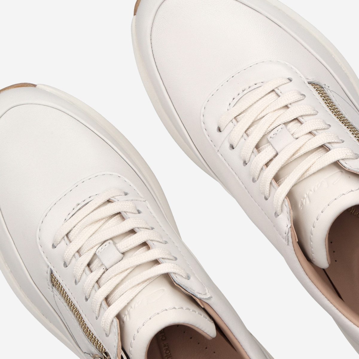 Clarks Clarks Tivoli Zip 26176650 4, Sneaker in Weiß für Damen Sneaker