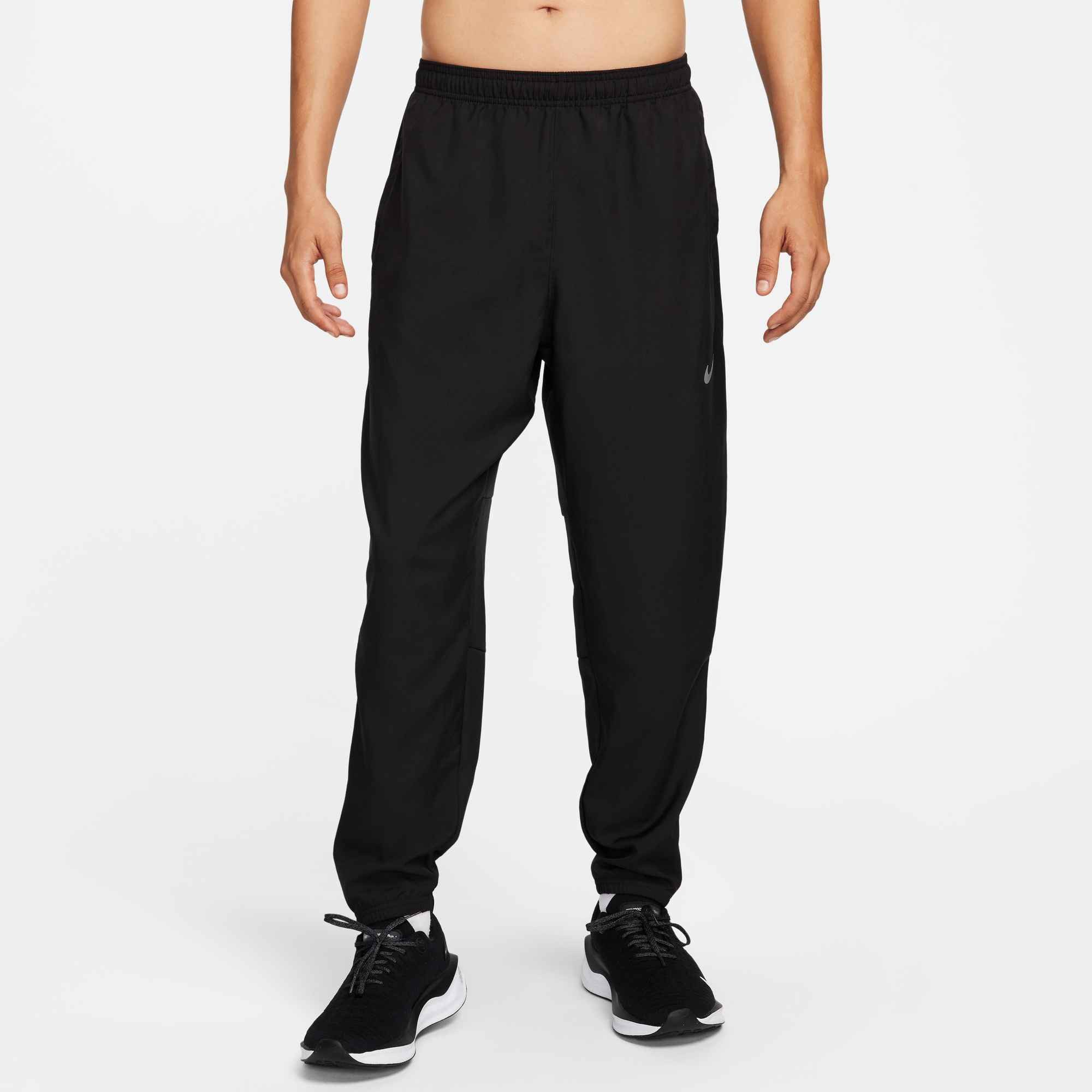 Nike Laufhose M NK DF CHALLENGR WVN PANT leichtes Material, atmungsaktiv, mit Bündchen und Reißverschluss