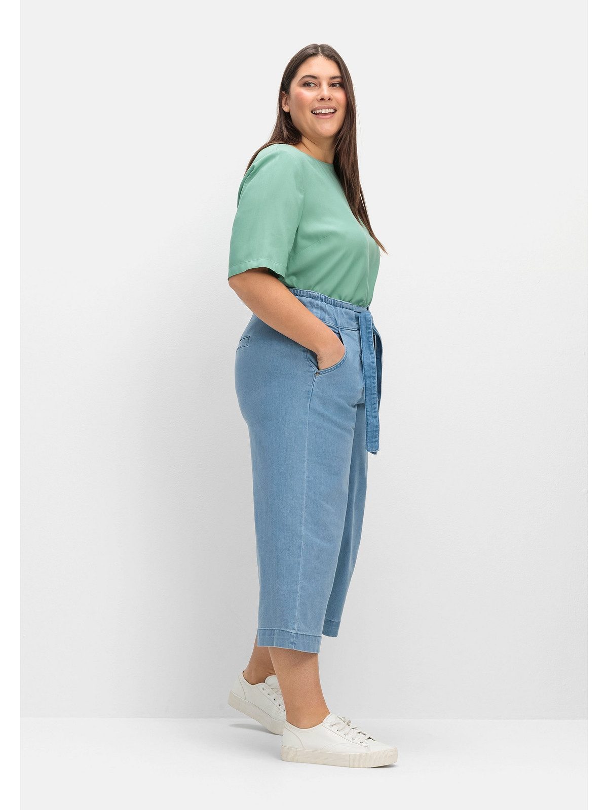 Sheego Stretch-Jeans Große Größen mit High-Waist-Bund und Bindegürtel