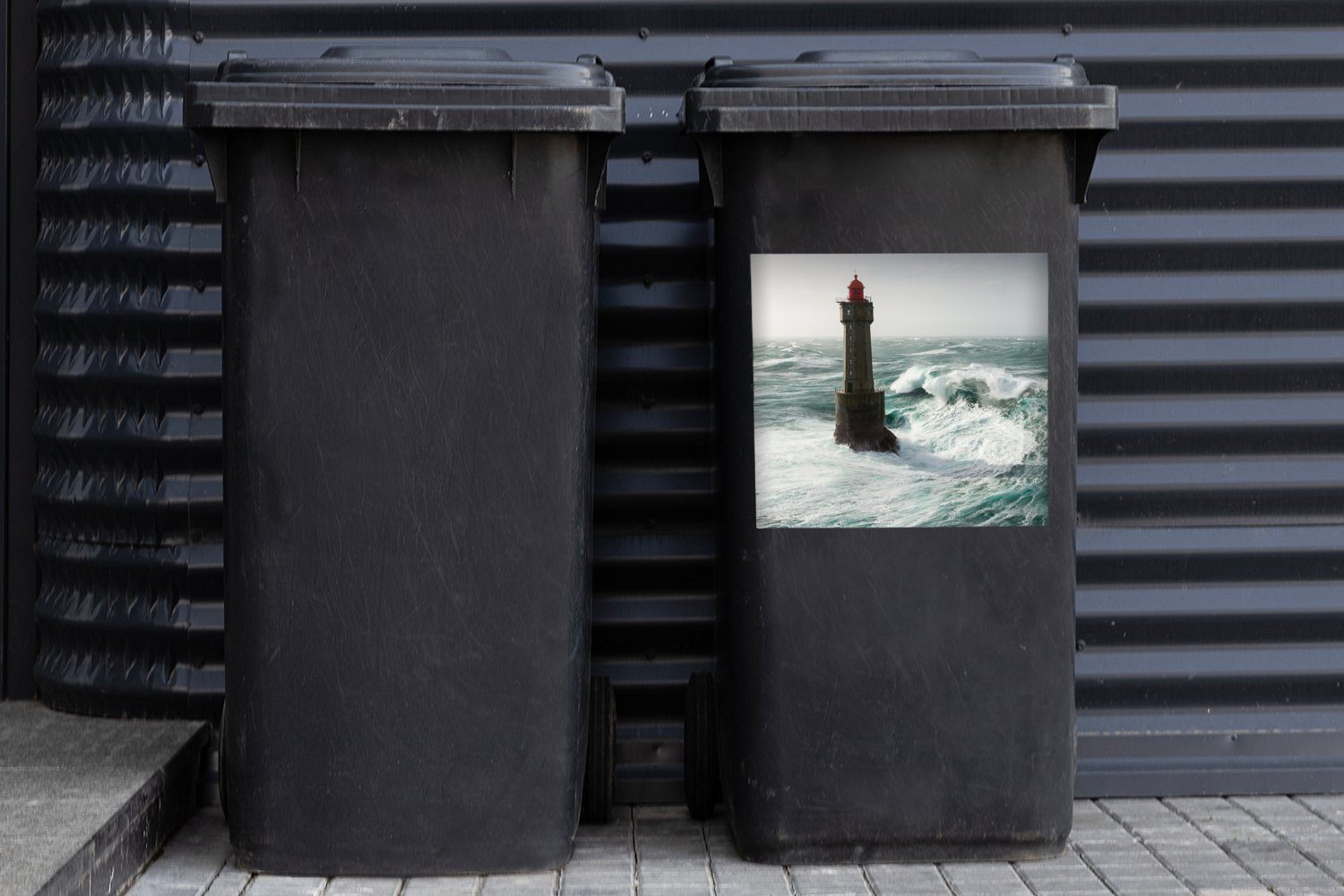 hinter Sticker, Leuchtturm (1 Jument Eine MuchoWow Frankreich Abfalbehälter Container, von La Welle dem Mülleimer-aufkleber, Mülltonne, St), Wandsticker in