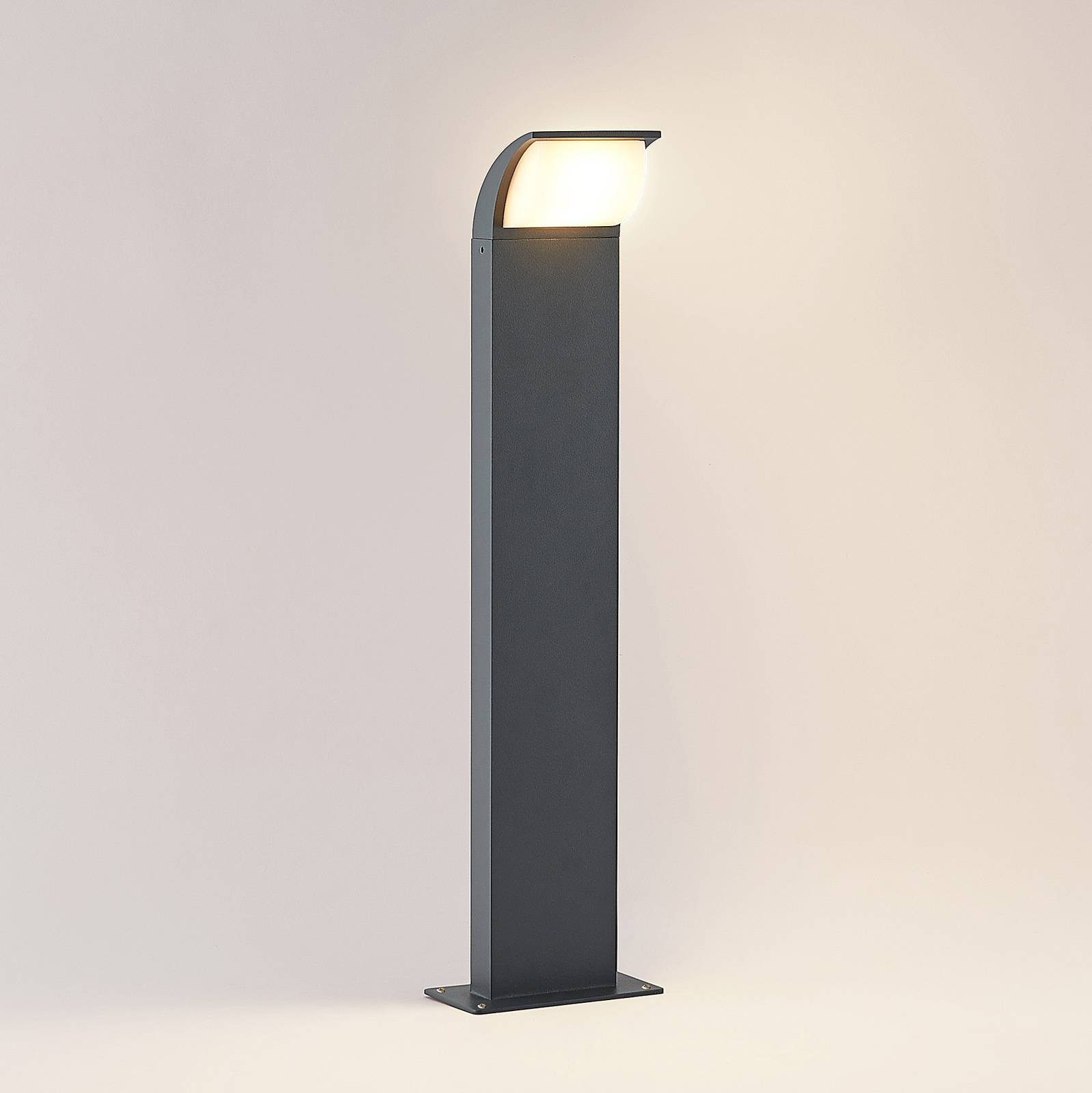 Lucande Außen-Stehlampe Tinna, LED - 6,3 W gesamt, warmweiß