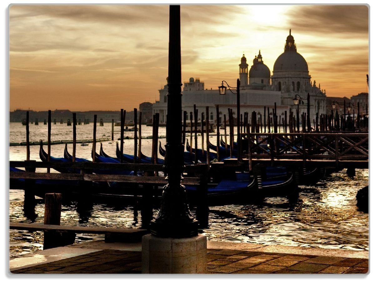 Wallario Schneidebrett Venedig - Lagune bei Sonnenuntergang, ESG-Sicherheitsglas, (inkl. rutschfester Gummifüße 4mm, 1-St), 30x40cm