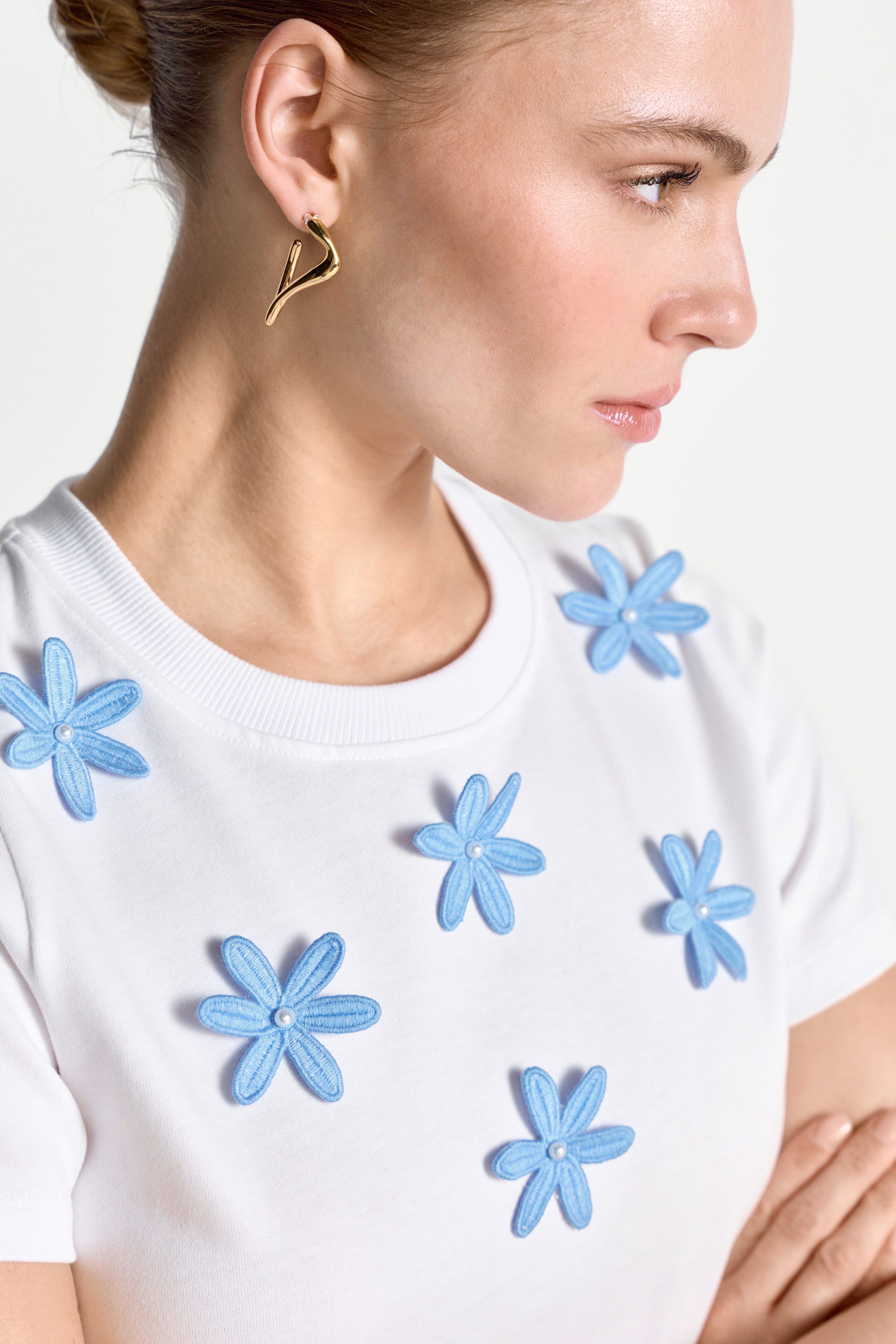 RICHROYAL T-Shirt Regular fit mit Blumendetails günstig online kaufen