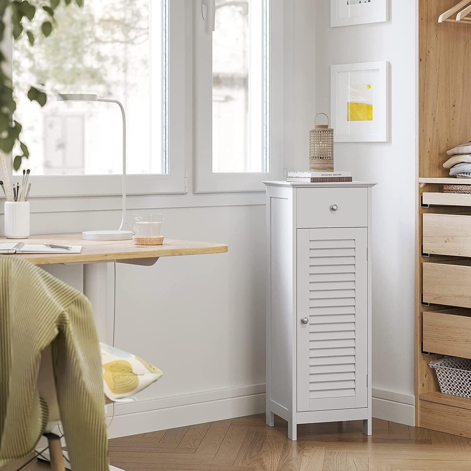 VASAGLE Badkommode Badezimmerschrank, Badschrank schmal, Lamellentür
