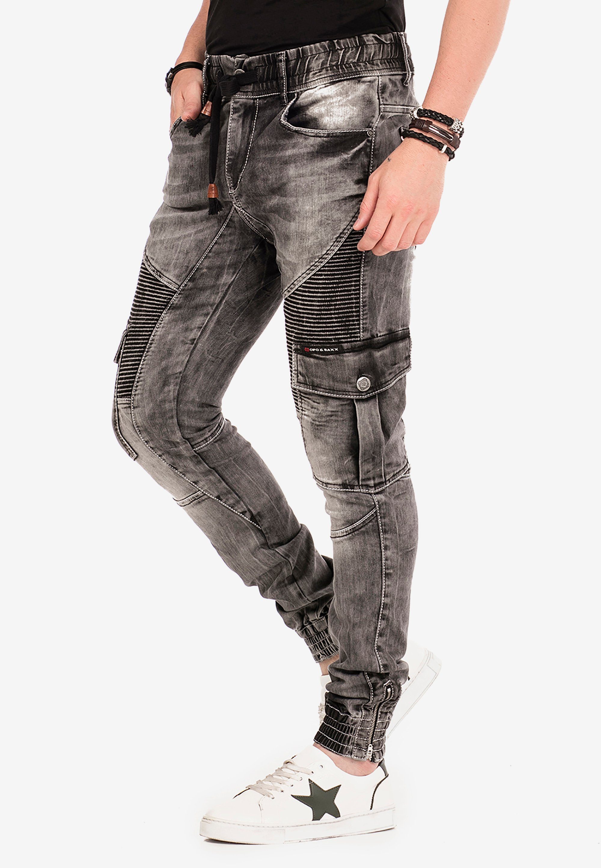 Jeans Cipo & Baxx elastischen Bequeme mit schwarz am Saum Bündchen