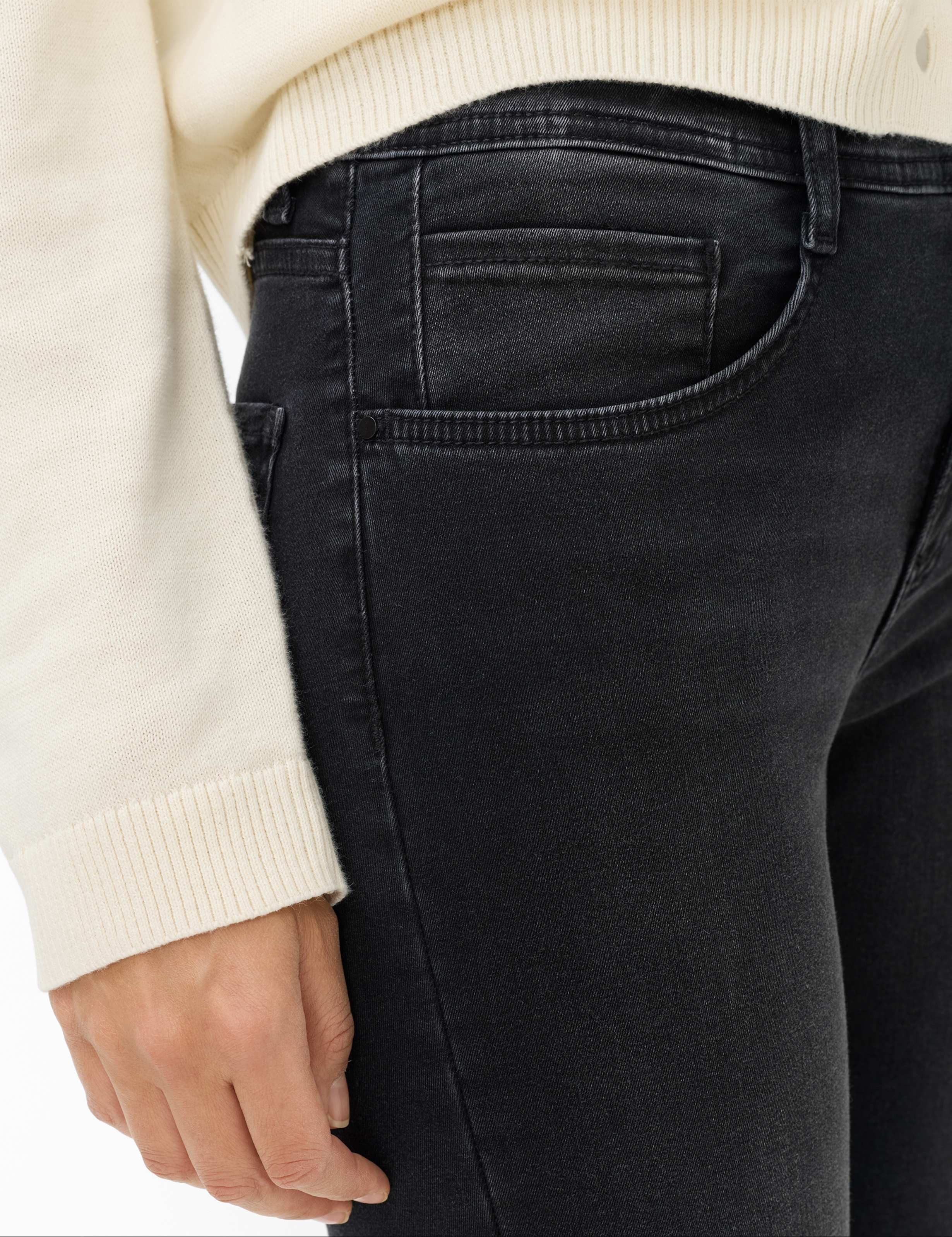 Brax 5-Pocket-Jeans Style CAROLA Denim: Five-Pocket im Feminine Fit – Bild 5 von 5