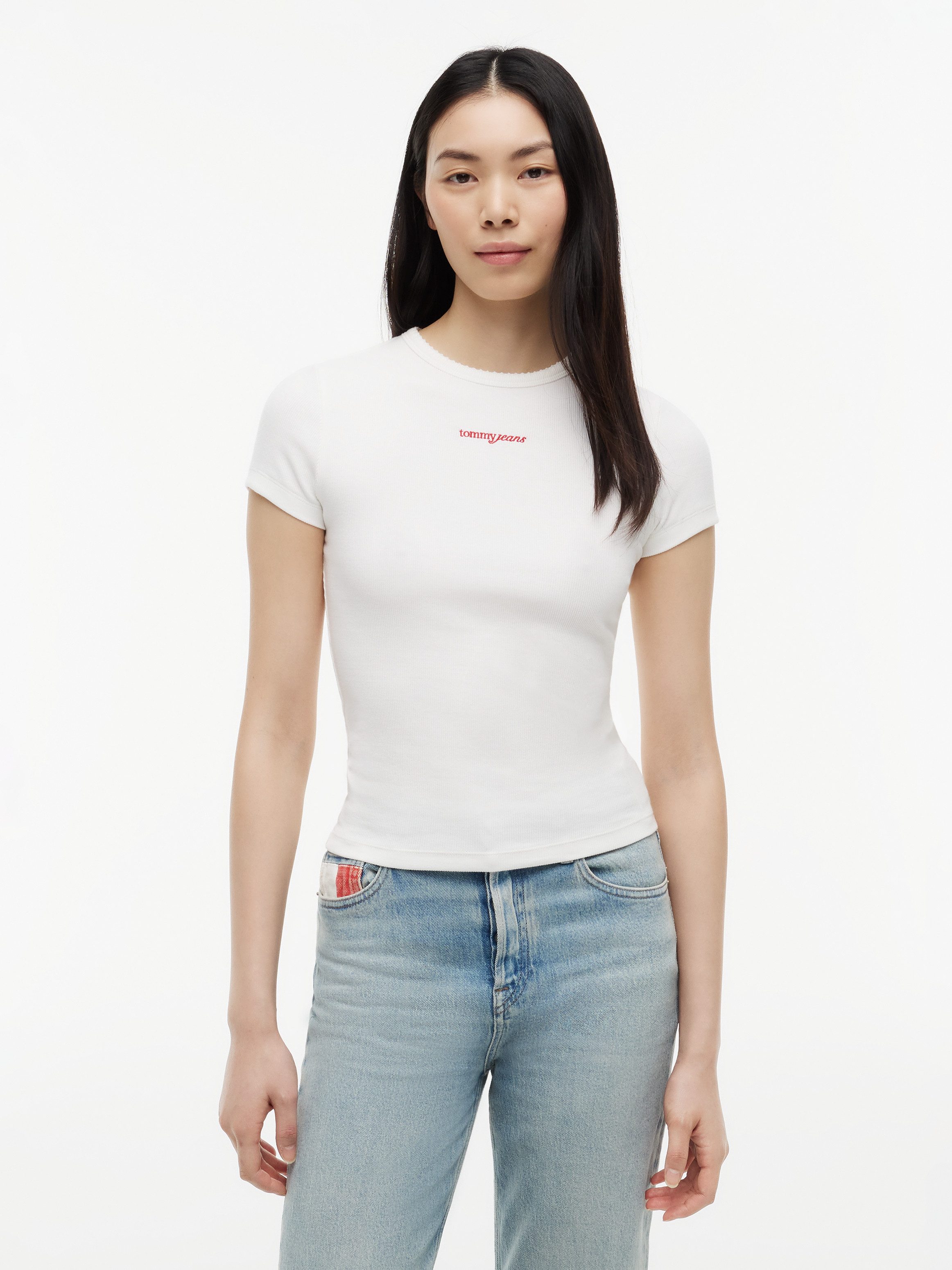 Tommy Jeans Kurzarmshirt TJW SLIM SCRIPT RIB SS TEE Baumwollmischung, slim fit, in gerippter Struktur