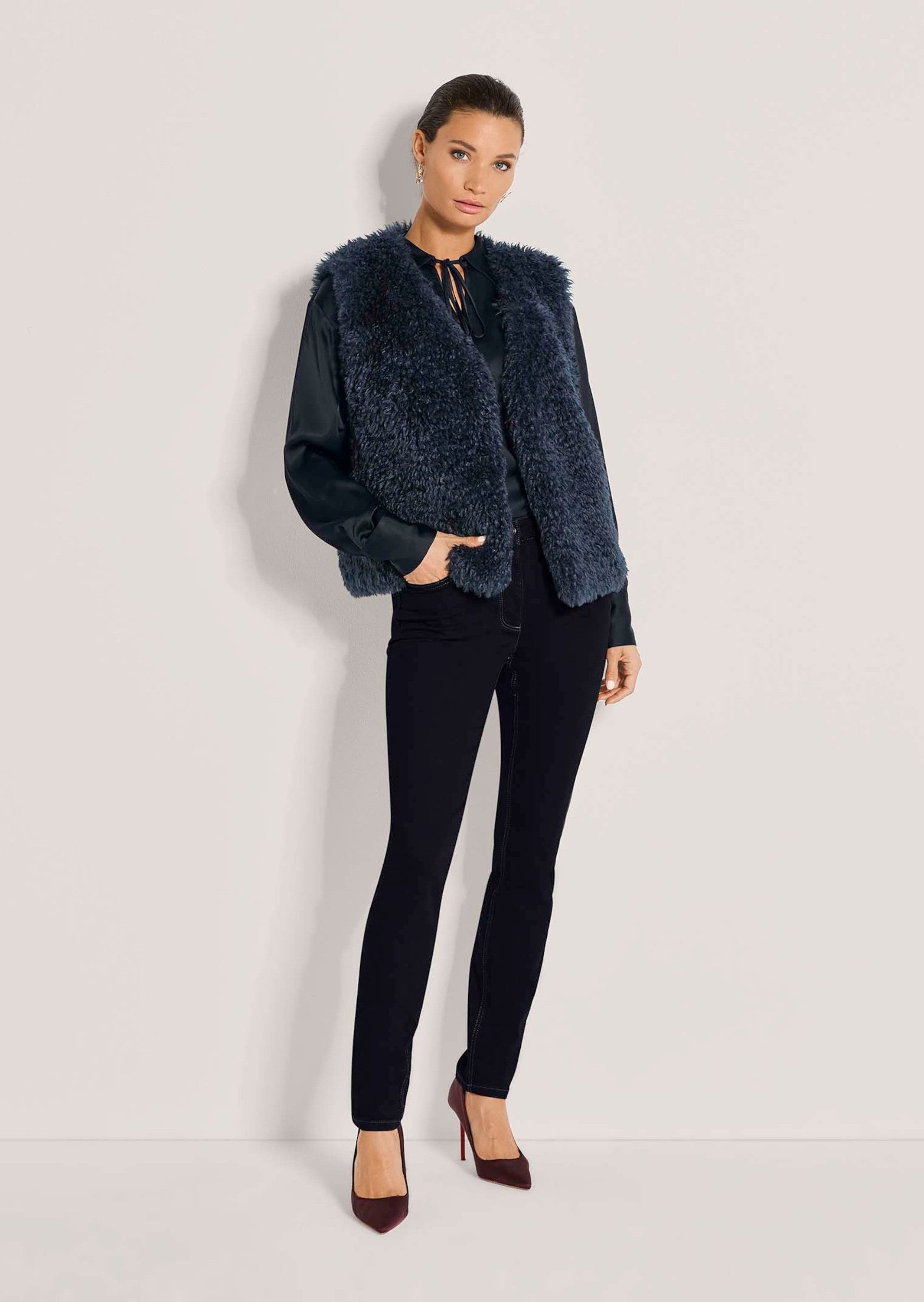 MADELEINE Kurzweste Faux-Fur-Weste mit langem Flor Extralanges Kunstfell mit flauschigem Volumen