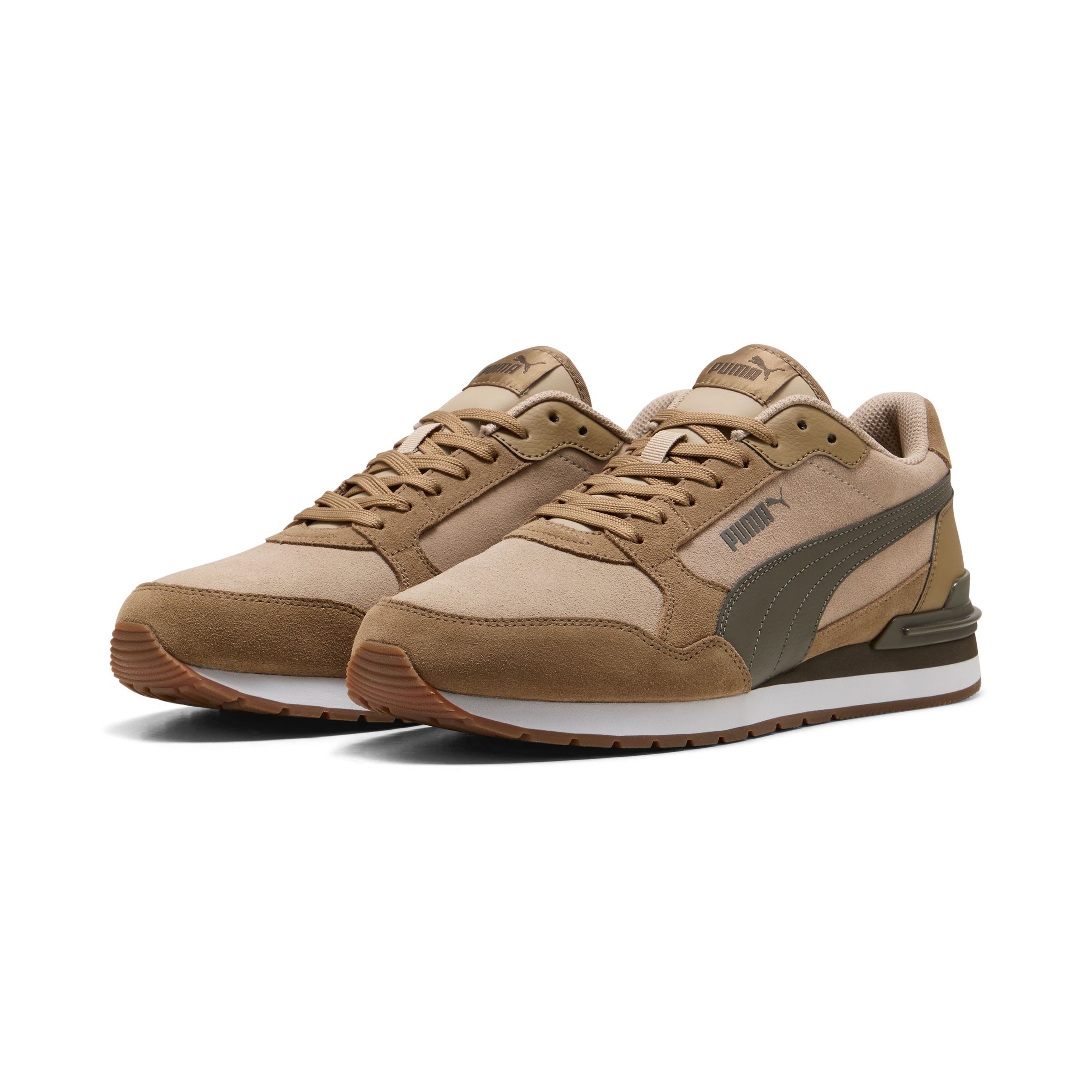 ST Runner v4 SD Sneaker