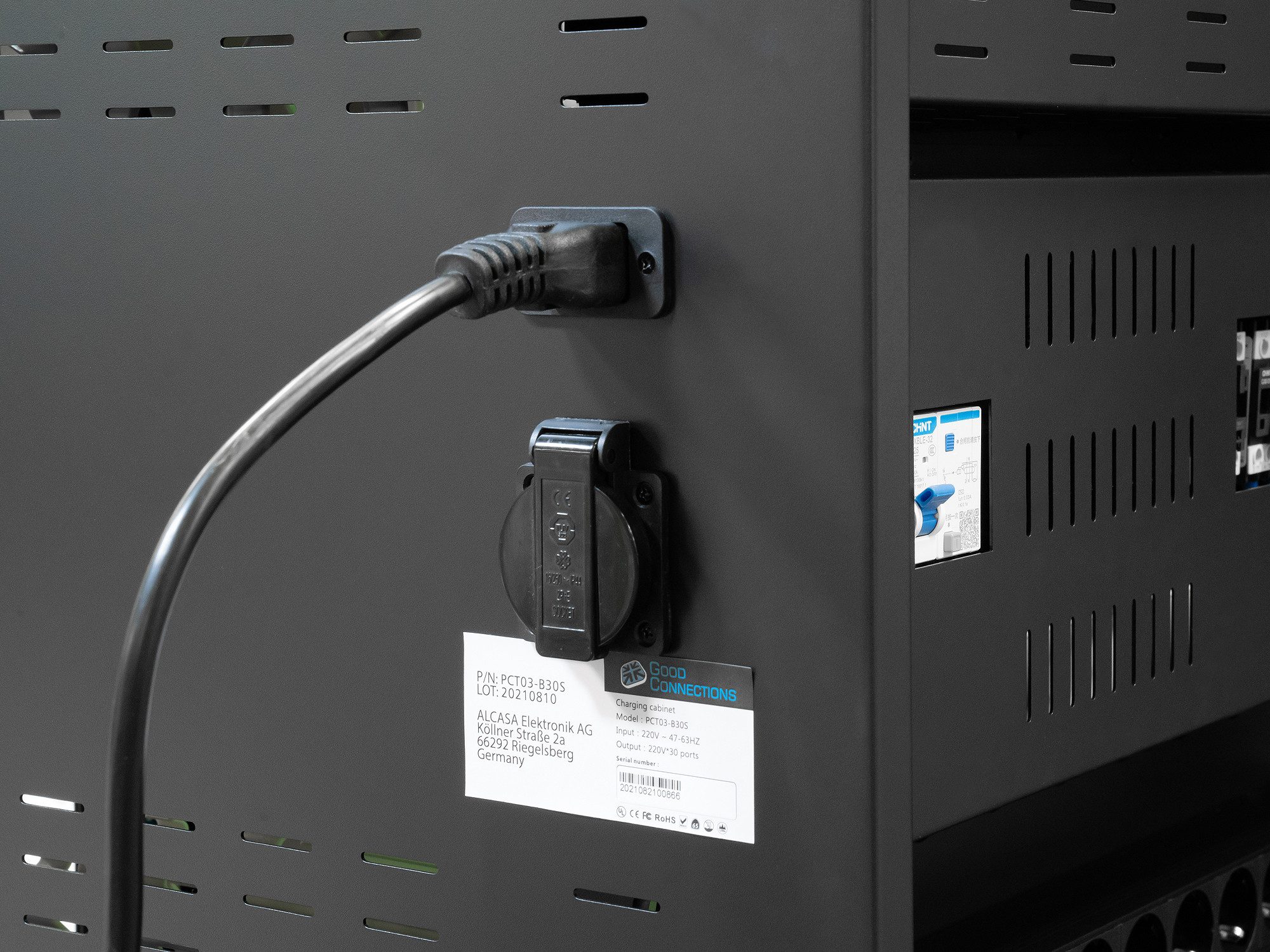 GOOD CONNECTIONS Ladestation