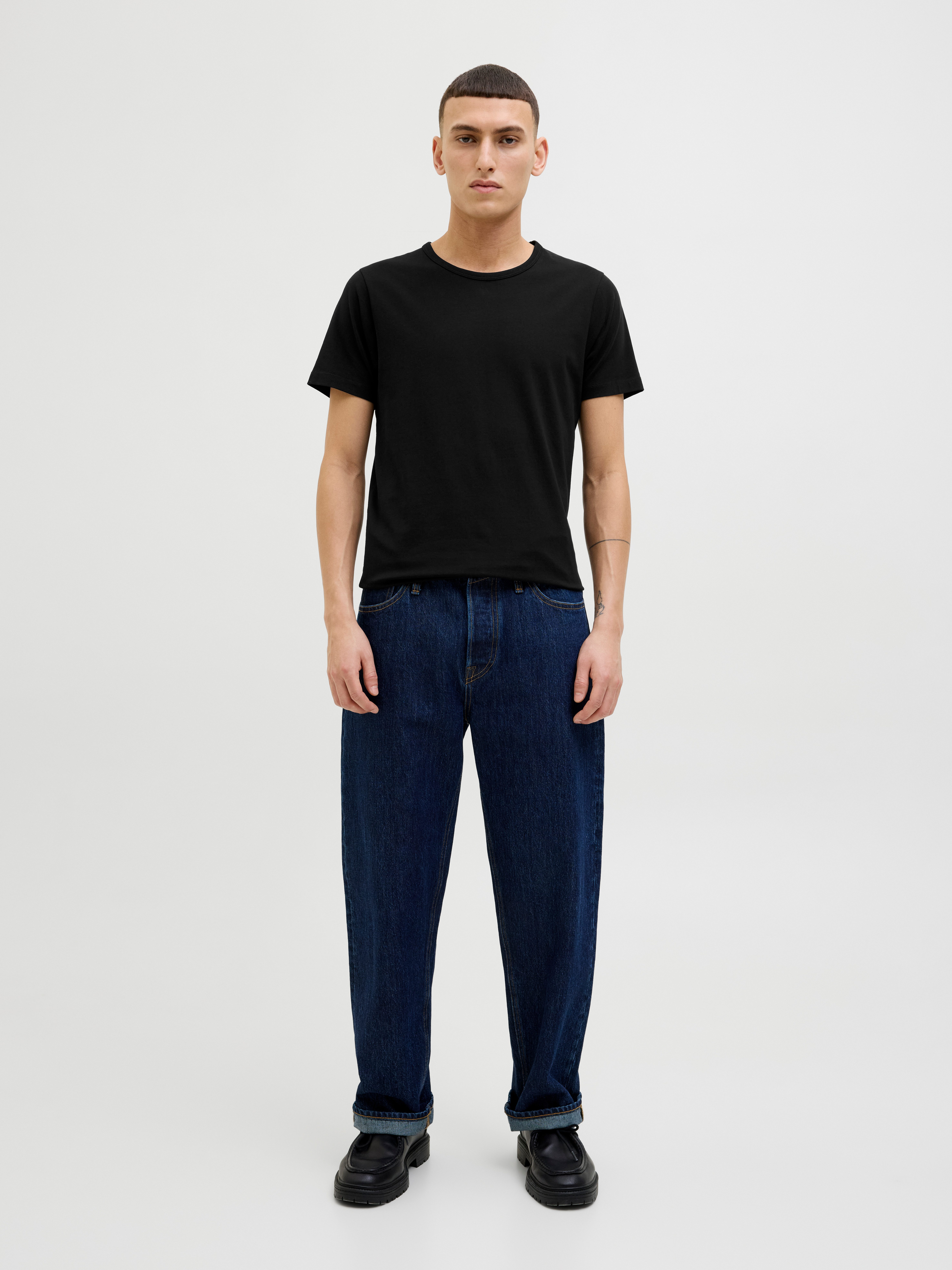 Jack & Jones T-Shirt JACBASIC mit Rippbündchen und angenehmem Tragekomfort (2er-Pack) unifarben, modisch, regular fit, Baumwolle, Rundhals