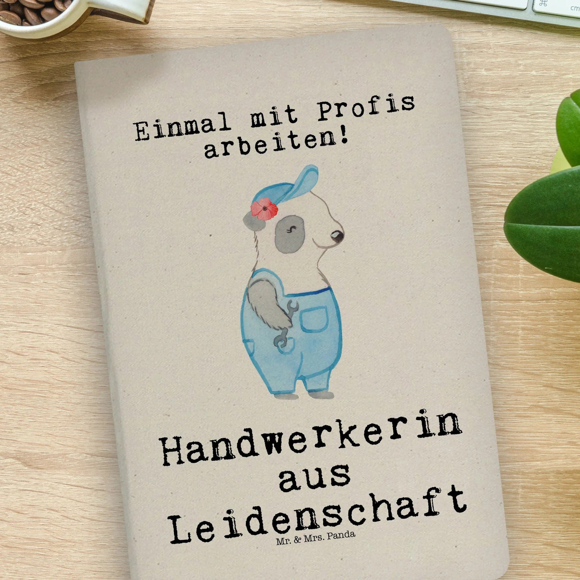 Thumbnail - Mr. & Mrs. Panda Notizbuch Handwerkerin Leidenschaft - Transparent - Geschenk, Jubiläum, Geselle Mr. & Mrs. Panda, Langl...