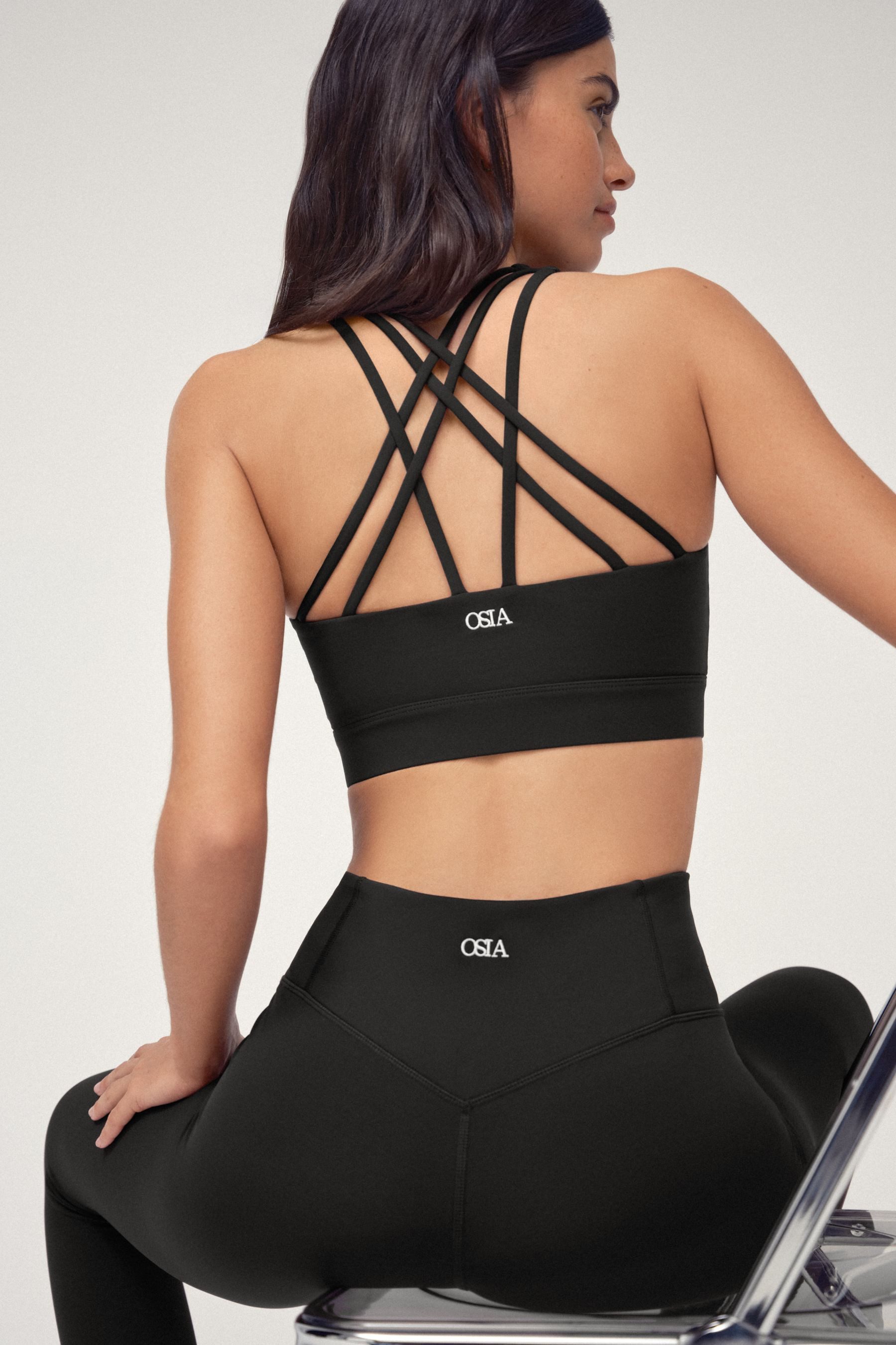 Osia Sporttop OSIA BH-Top mit überkreuzten Trägern (1-tlg)