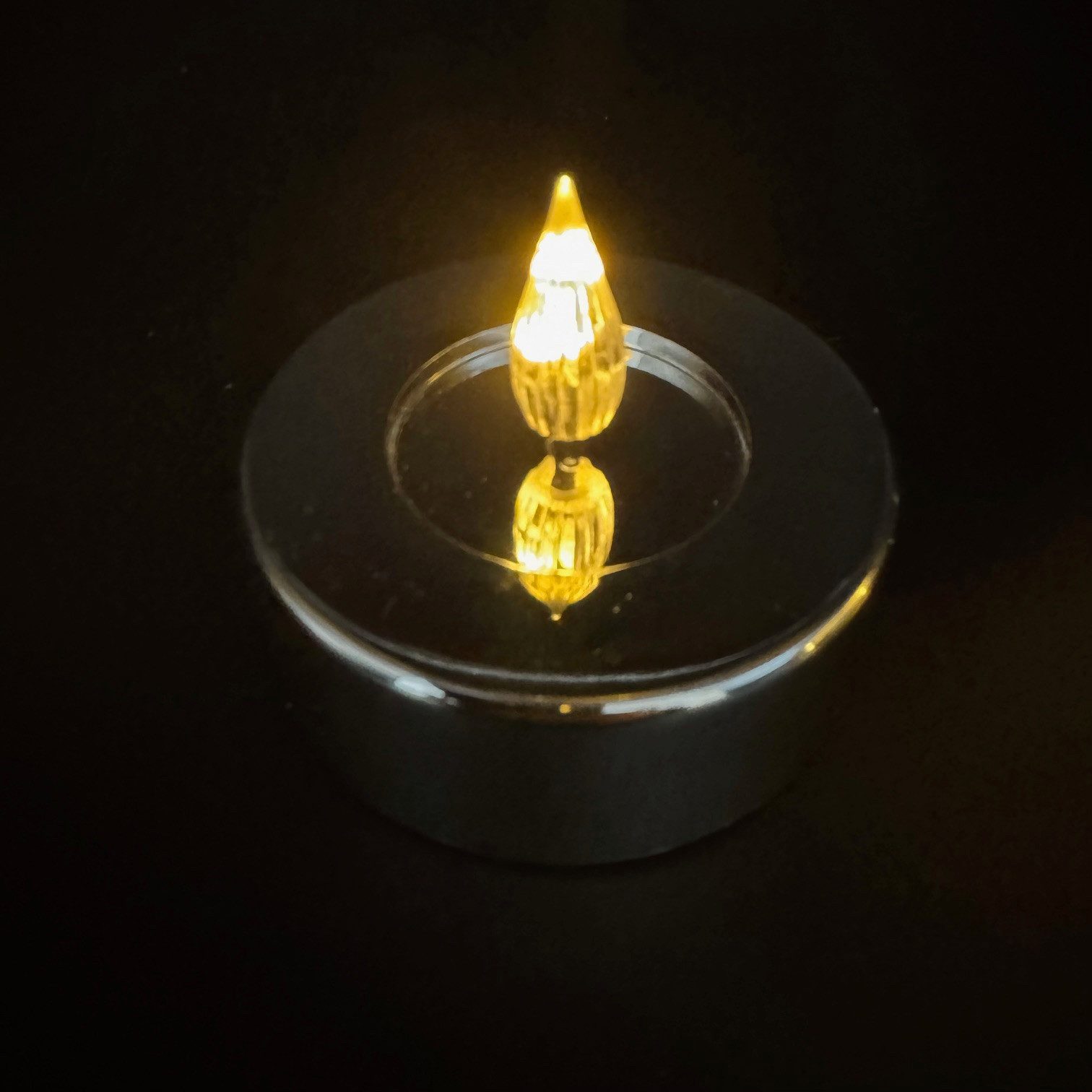 Online-Fuchs LED-Kerze - 7er Set LED Teelichter XL Shiny mit 6-Stunden Time günstig online kaufen