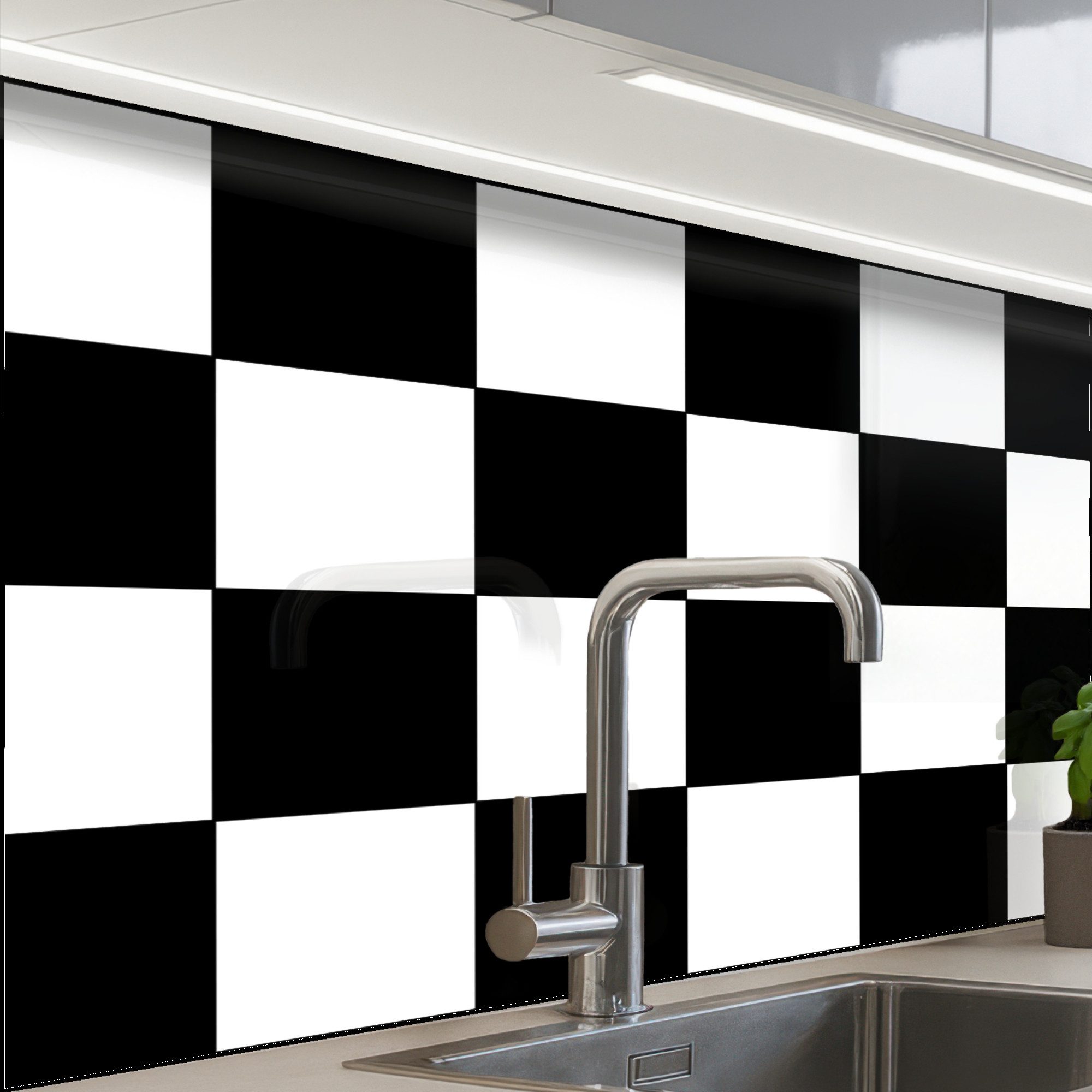 KitchenYeah Küchenrückwand selbstklebend (keine Folie) Schachbrett - Muster - Schwarz und Weiß, (1-tlg), Spritzschutz, Küche, Rückwand, Küchenwand, Küchenfront, 80x60 cm