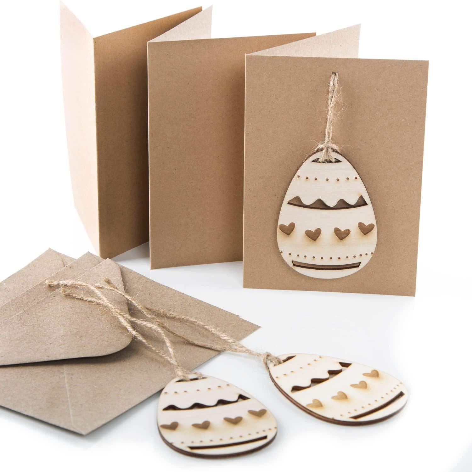Logbuch-Verlag Klappkarte 3 Osterkarten braun mit Umschlag + Osterei Anhänger - 10,5 x 15 cm