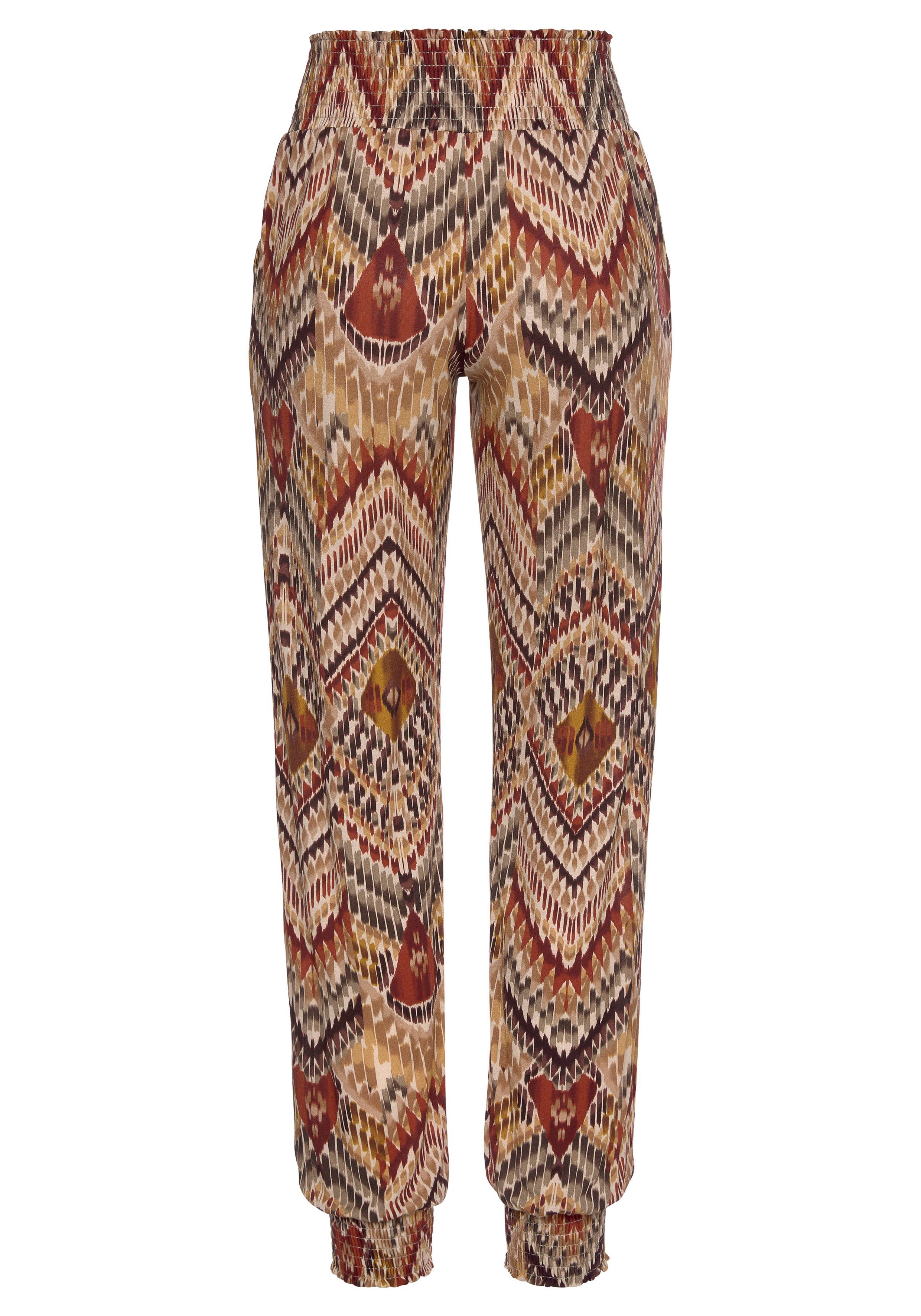 LASCANA Jerseyhose aus luftig-leichter Viskose mit Ethnodruck mit Ethnoprint, lockere Passform, leichte Sommerhose, Schlupfhose