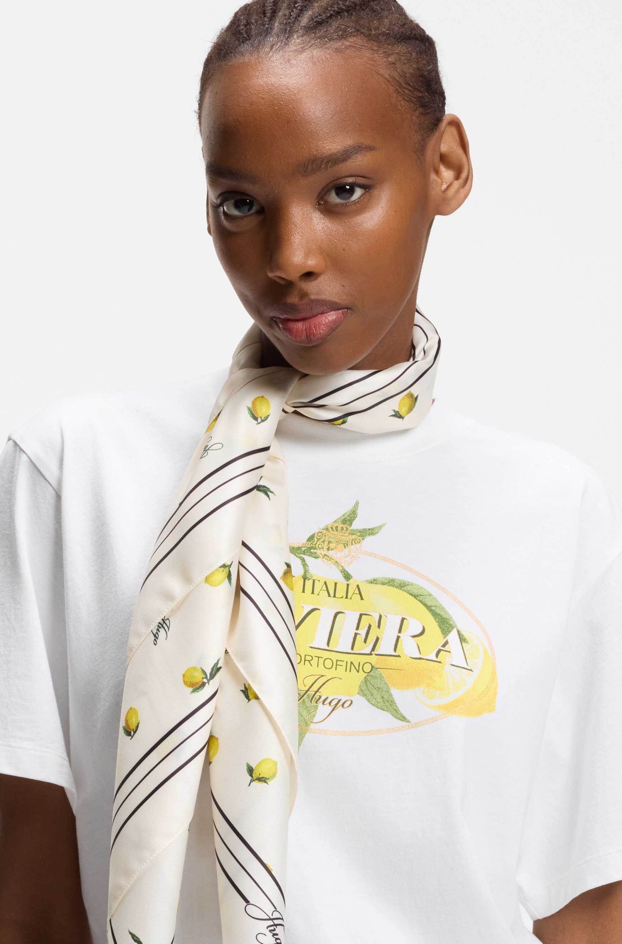 HUGO Halstuch Auraize 90*90, mit Print und HUGO Schriftzug