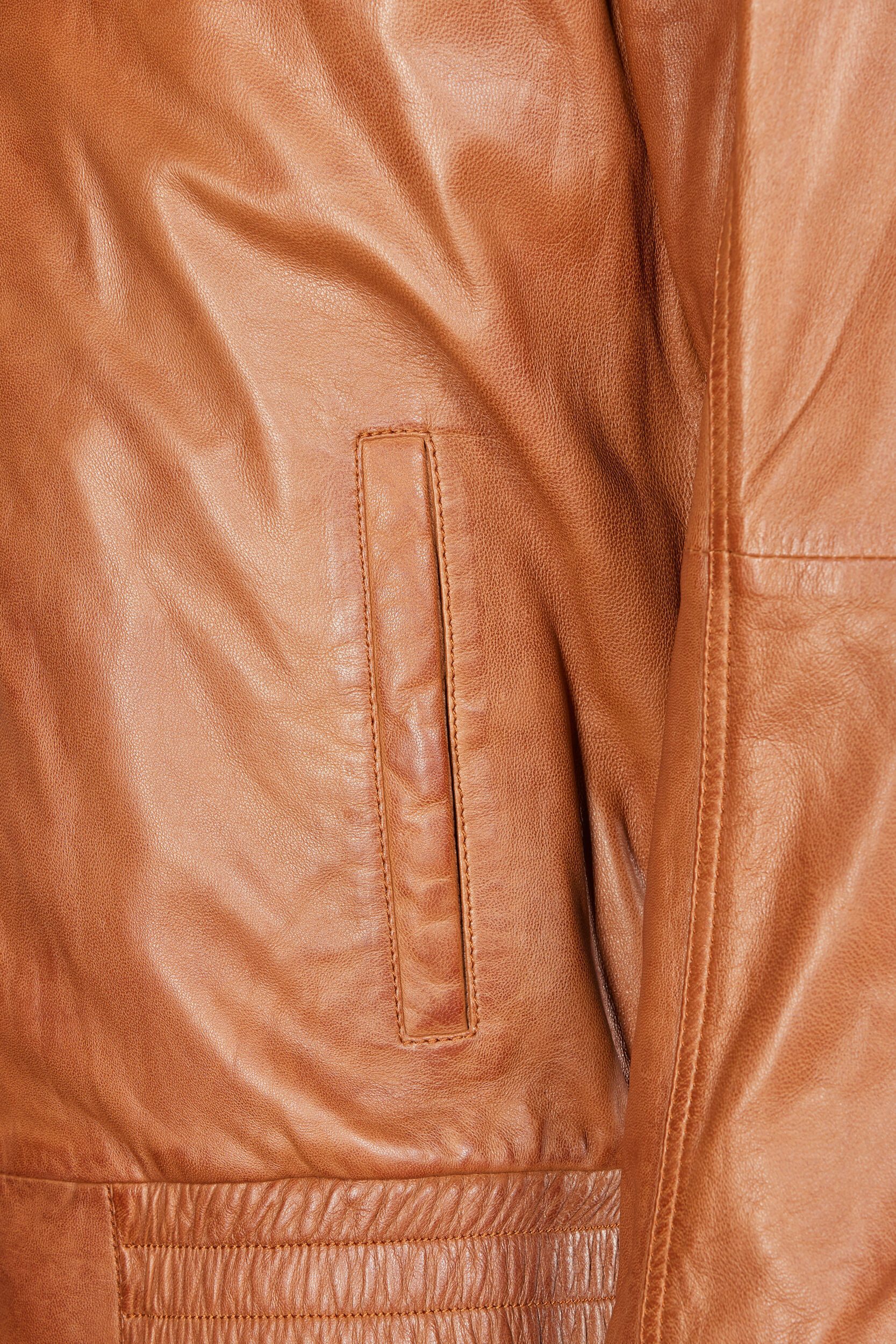 bugatti Lederjacke BUSASCHA (1-St) mit Stehkragen und Reisverschlüssen – Bild 4 von 5