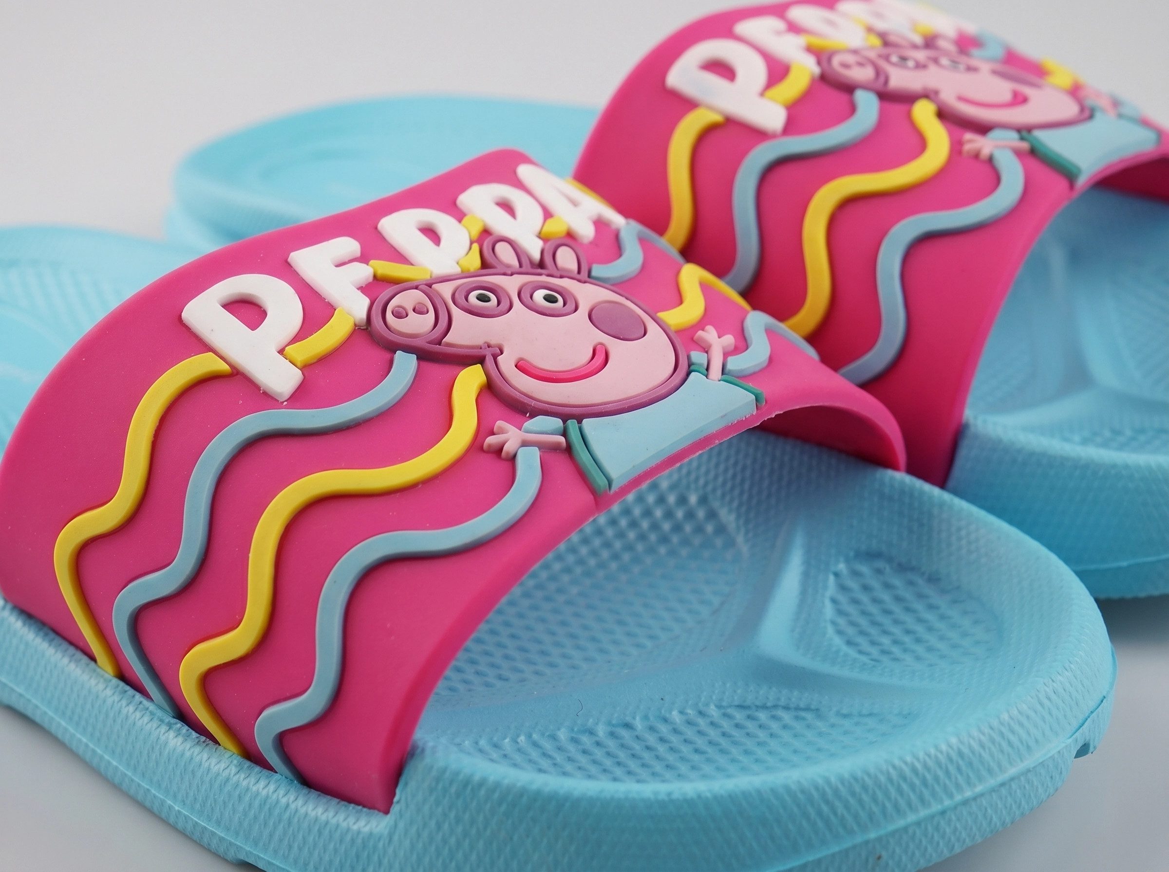 Peppa Pig Peppa Wutz Mädchen Kinder Sandalen - 3D Optik Sandale Gr. 25 bis 32