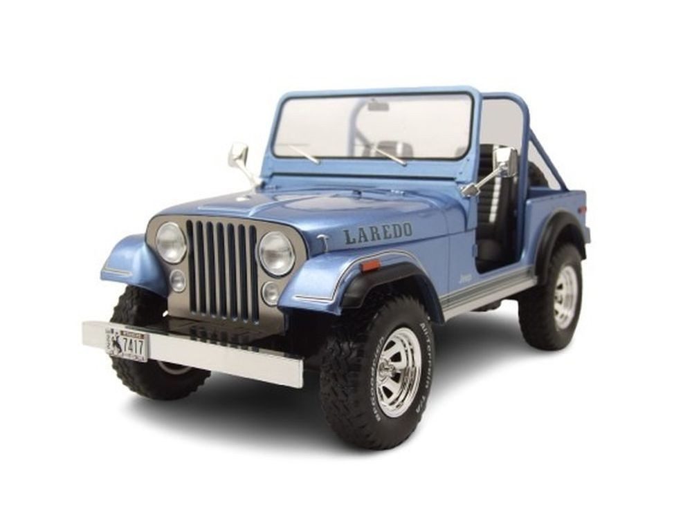 MCG Modellauto Jeep CJ-7 Laredo 1980 blau, Maßstab 1:18