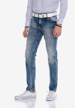 Cipo & Baxx Slim-fit-Jeans im Straight-Fit Schnitt