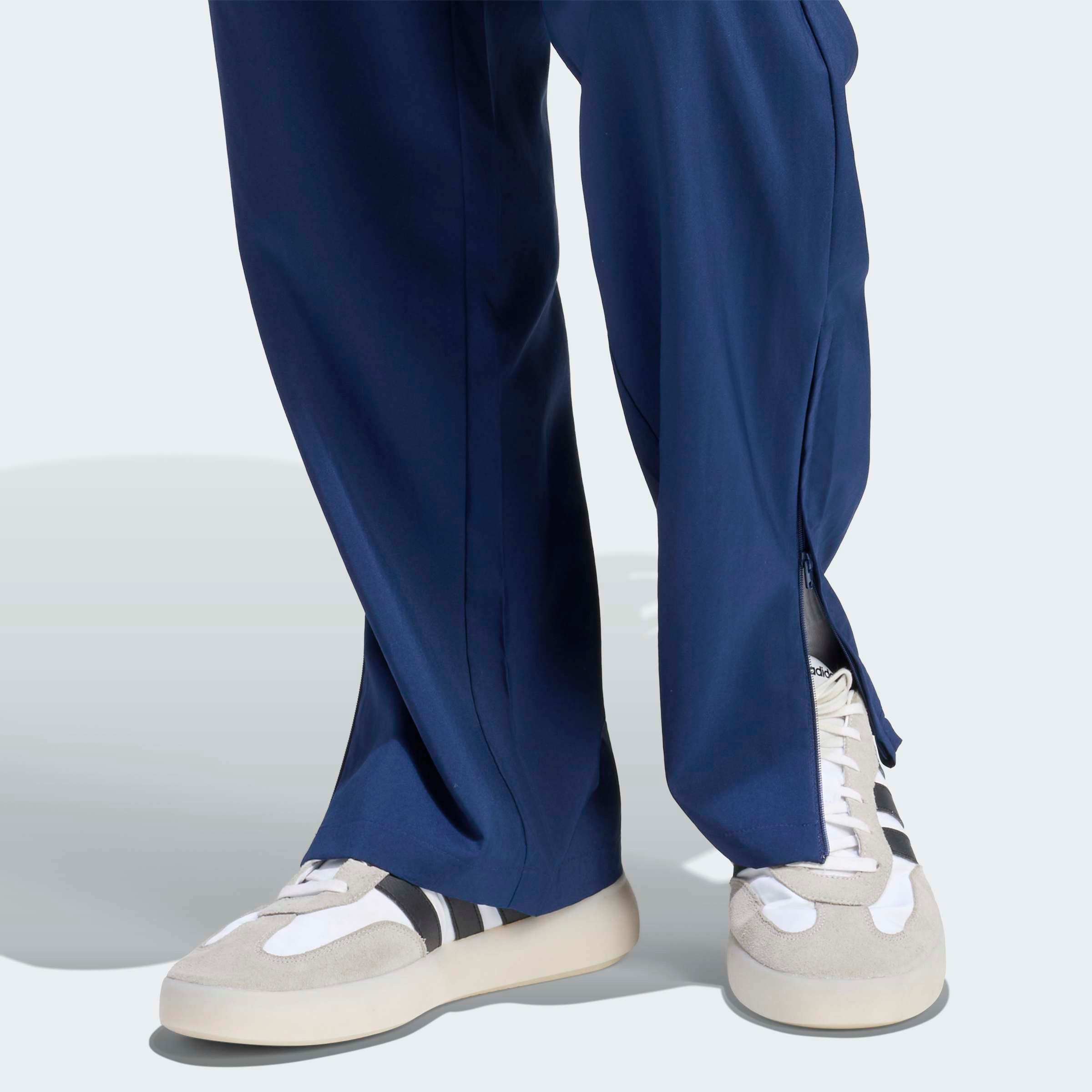 adidas Sportswear Sporthose ESSENTIALS, KLEINES STANFORD LOGO, GEWEBT, KONISCH ZULAUFEND, OFFENER