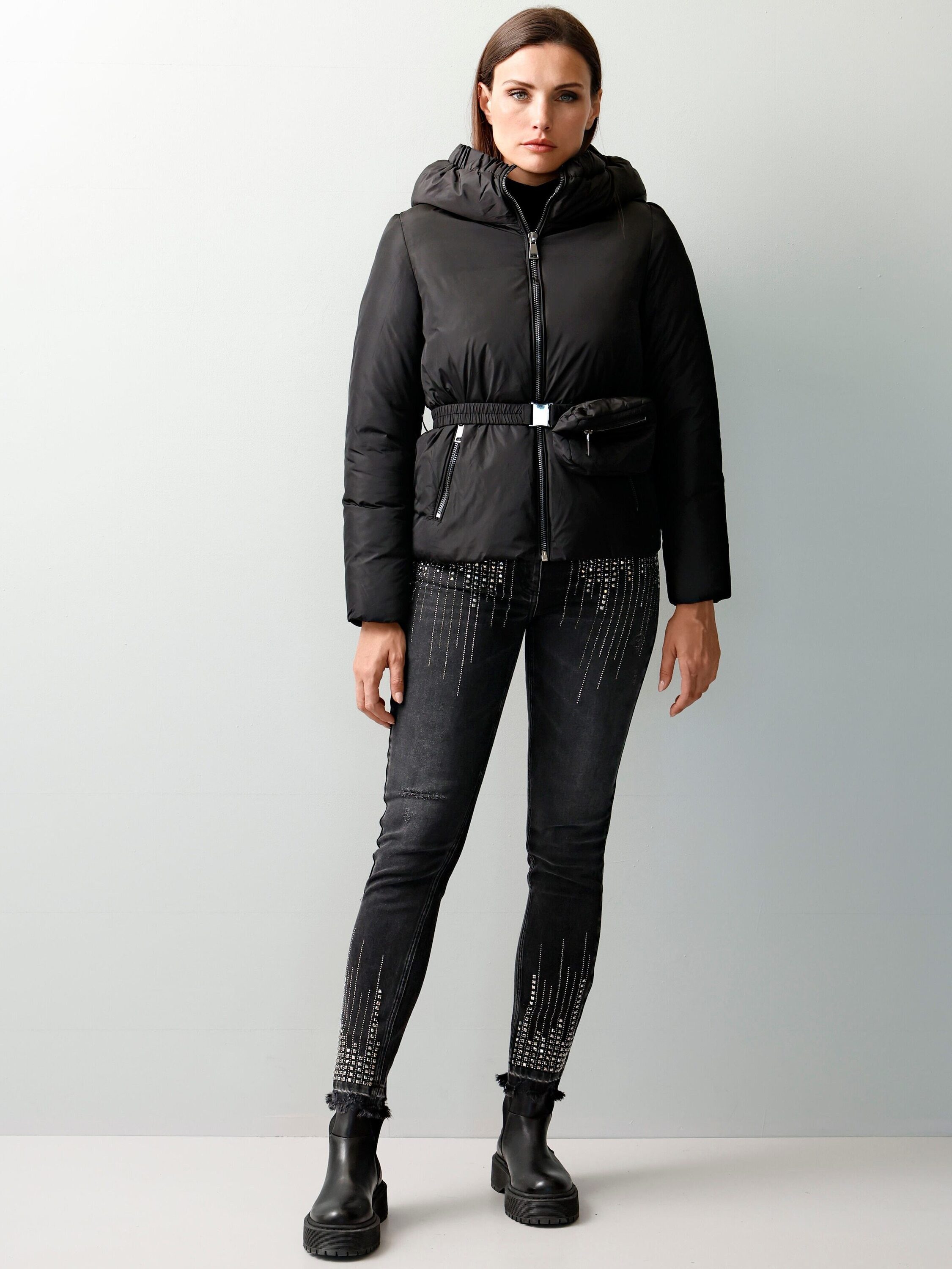 Alba Moda Steppjacke Modische Steppjacke mit Gürteltasche Unifarbenes Design mit klassischem Rundhalsausschnitt