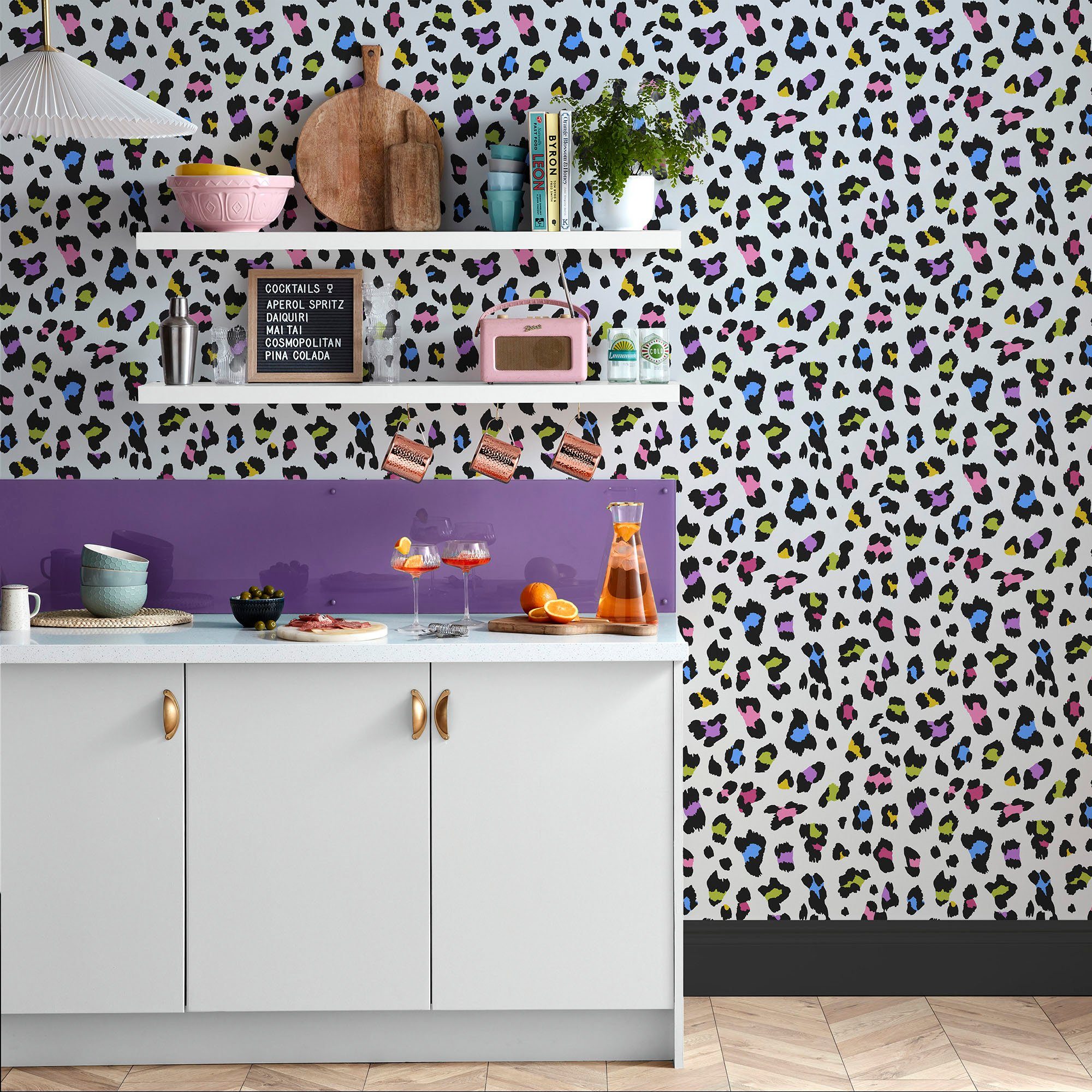 Envy Vliestapete Big Cat Candyfloss, Bubblegum and Tutti Fruiti, glatt, gemustert, (1 St), gemustert, FSC® zertifiziert, mit lebhaftem Druck, 10 Meter Довжина