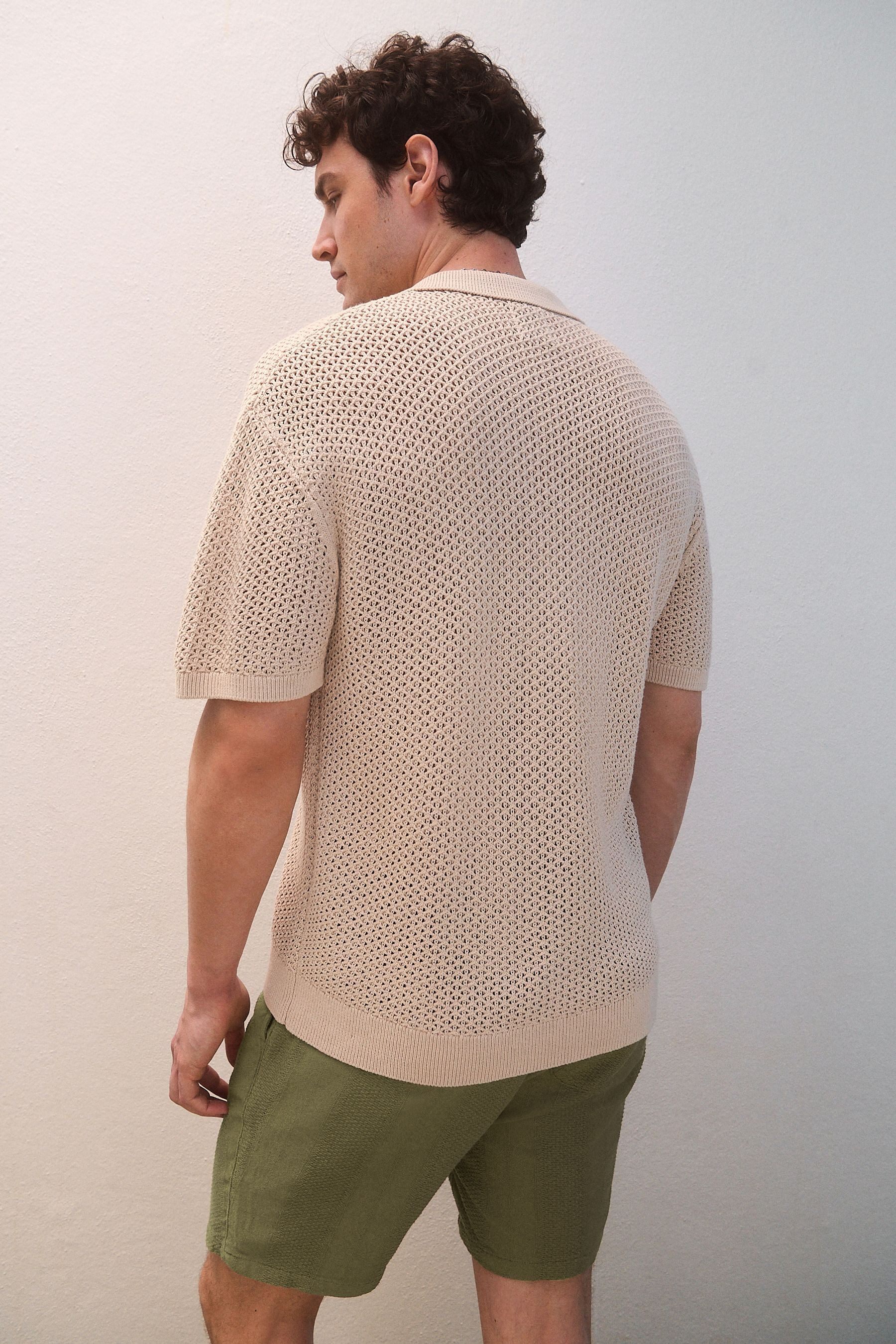 Next Kurzarmhemd Relaxed Fit Hemd aus Baumwolle mit Kuba-Kragen (1-tlg)