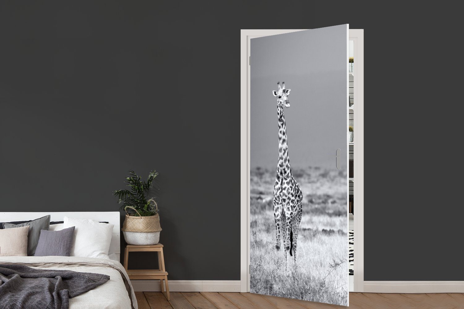 Große bedruckt, Giraffe und Türtapete Fototapete Schwarz (1 in MuchoWow St), cm Matt, Weiß, Türaufkleber, Tür, für 75x205