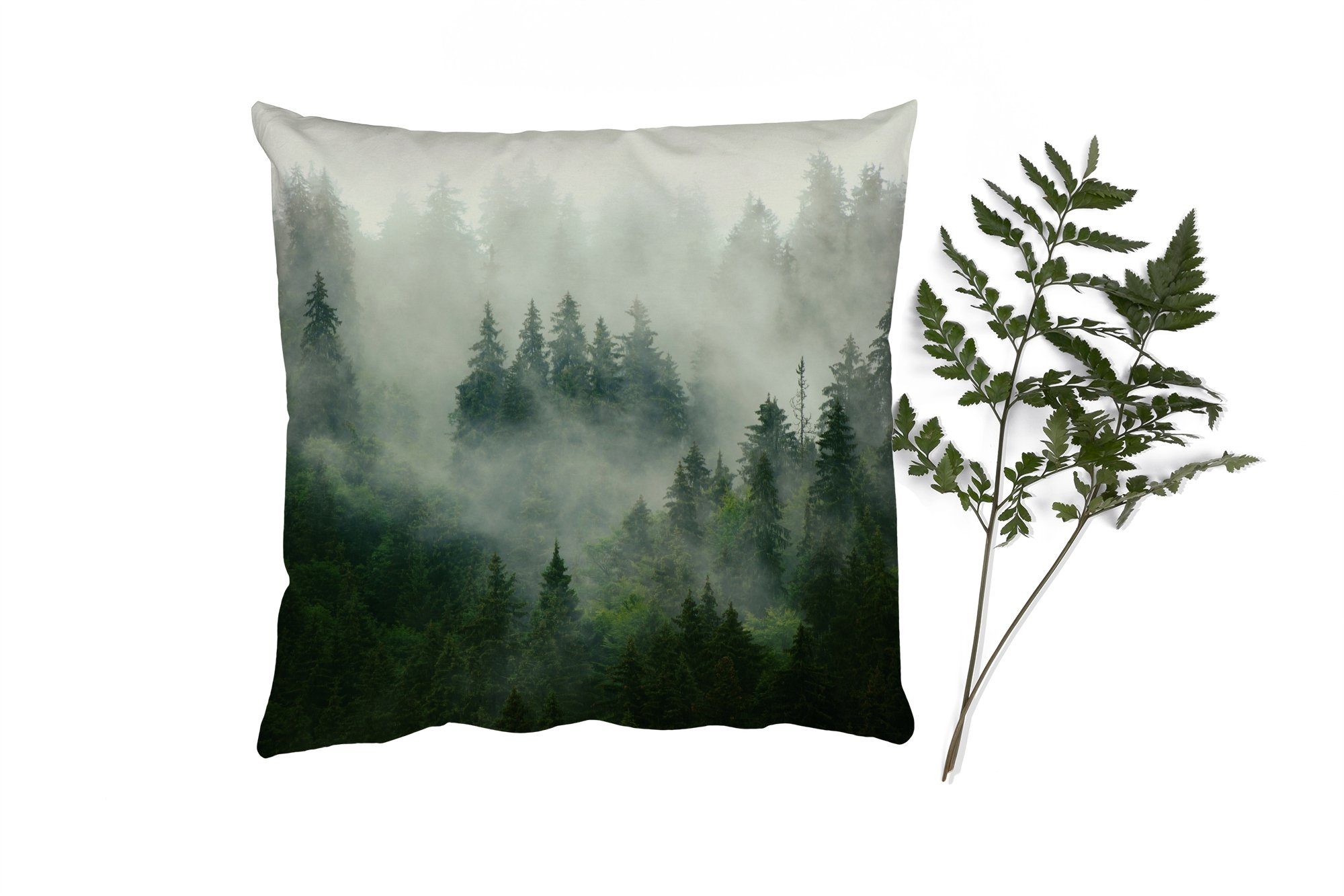 MuchoWow Dekokissen Wald - Nebel - Bäume - Natur, Zierkissen mit Füllung für Wohzimmer, Schlafzimmer, Deko, Sofakissen