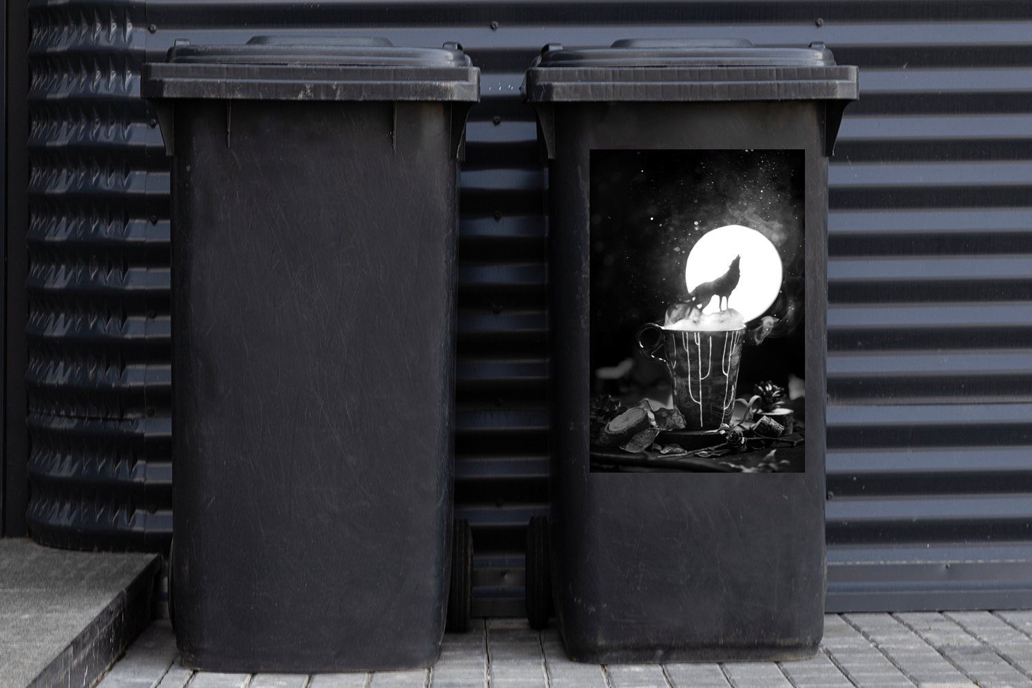 (1 St), MuchoWow Mülleimer-aufkleber, schwarz Wandsticker und Wolf Mond an - Mülltonne, Sticker, weiß den Abfalbehälter Container, heult