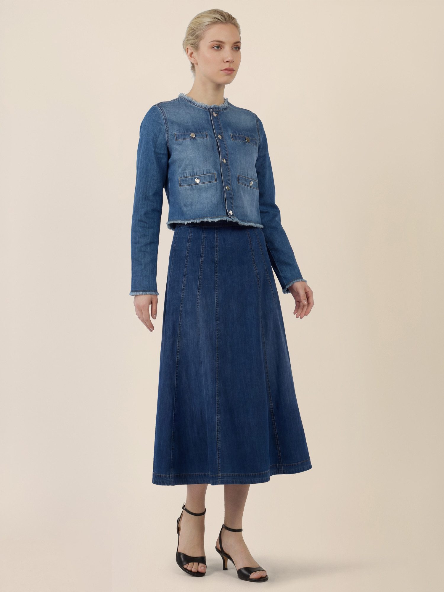 Apart Midirock aus Denim in ausgestellter Form