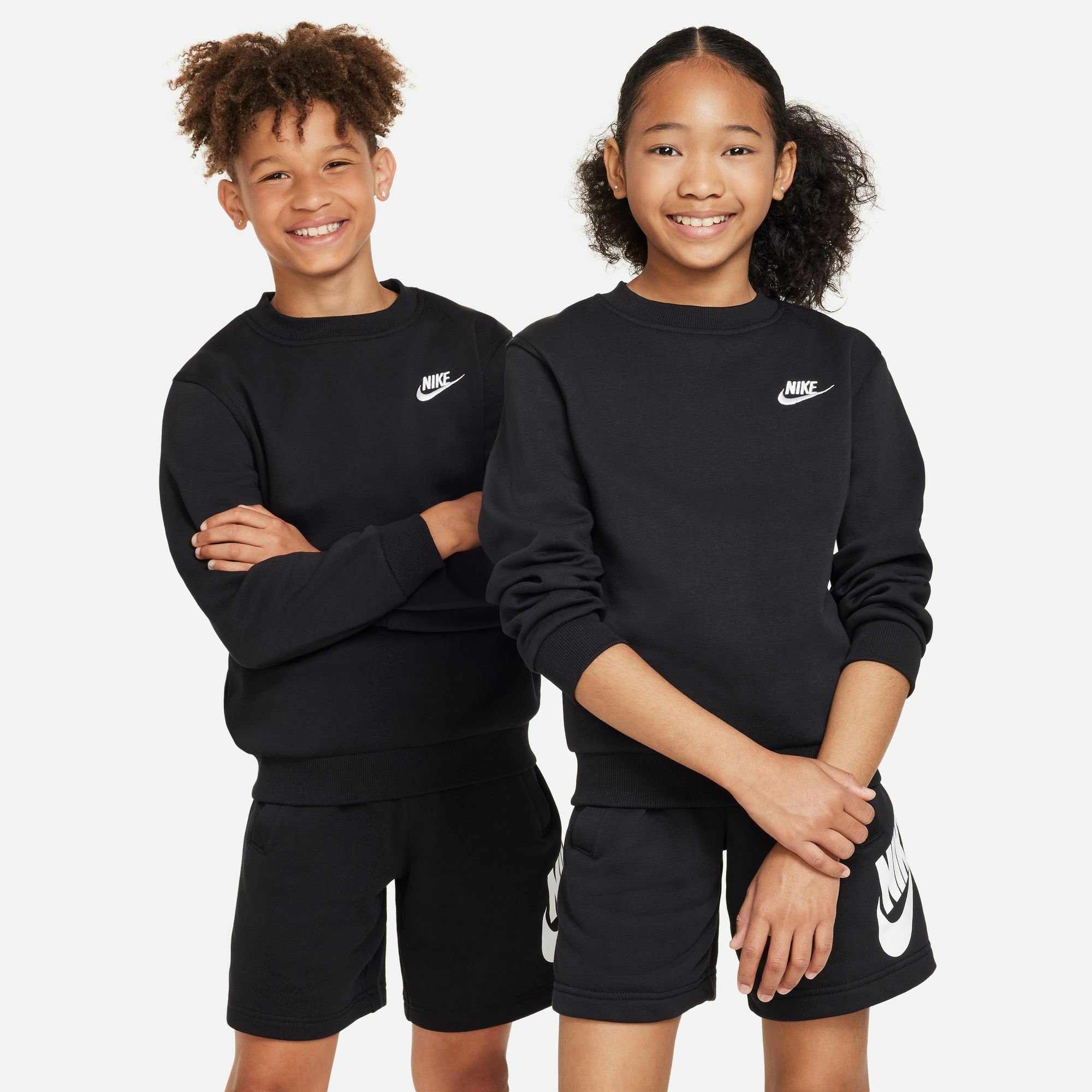 Nike Sportswear Sweatshirt CLUB FLEECE BIG KIDS' SWEATSHIRT BLACK/WHITE