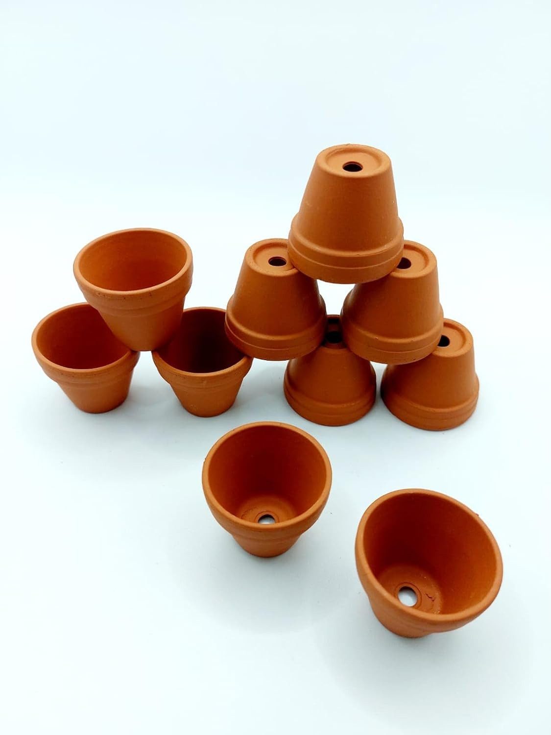 meytrade Anzuchttopf Pflanztopf Tontopf extra klein zum Pfanzen Bemalen Basteln Dekorieren (10er Set mit Wasserloch), extra mini klein 3,5cm Durchmesser